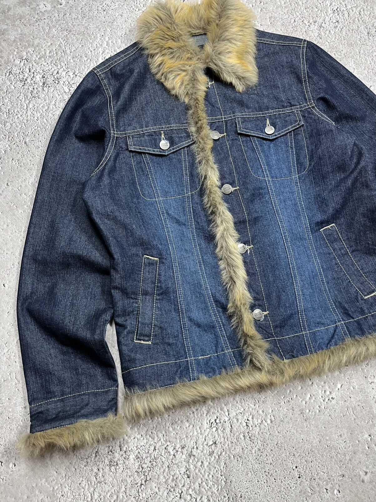 Other Women’s Denim Jacket With Faux Fur Trim Button Up Blue Coat Size S / US 4 / IT 40 - 3 Thumbnail
