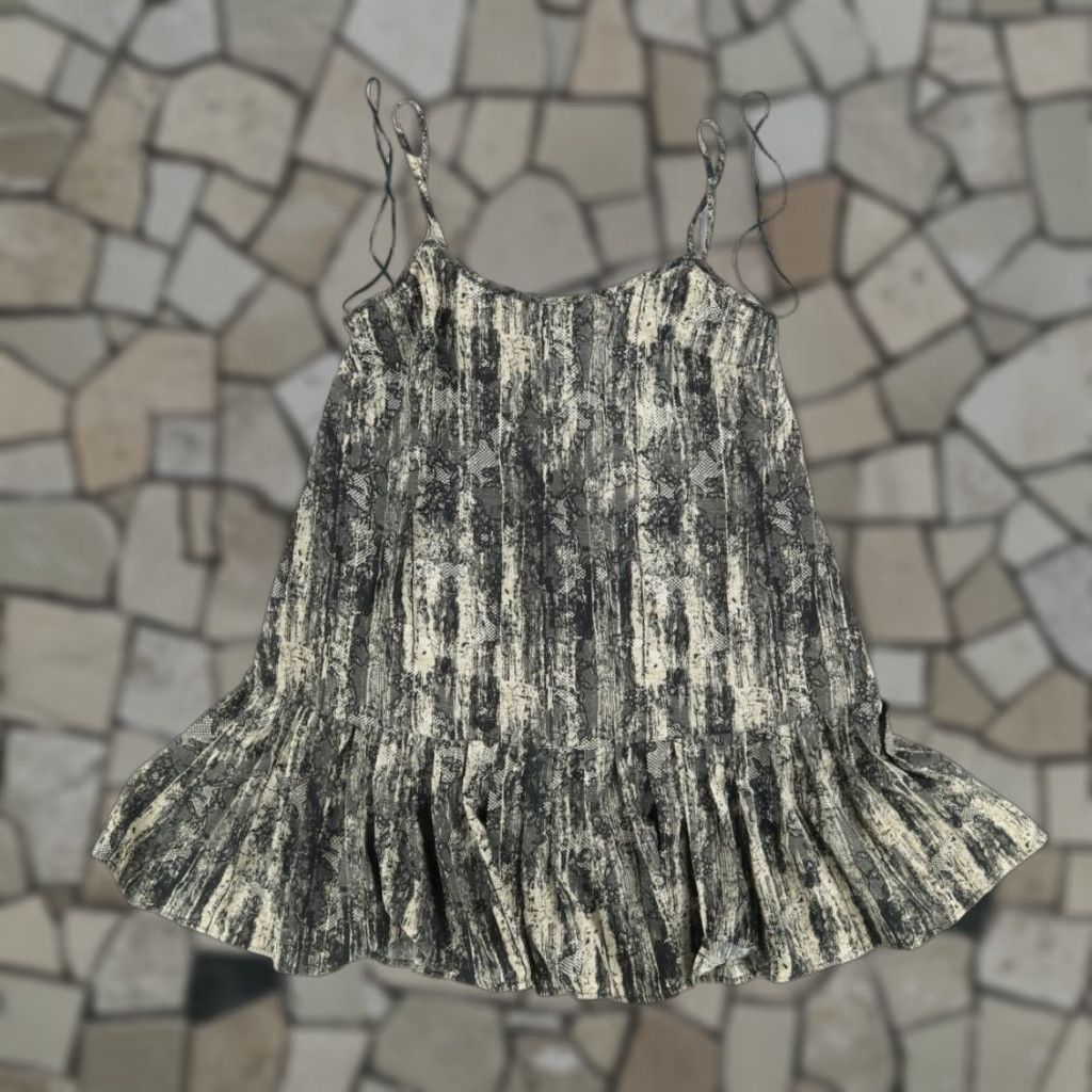 Urban Outfitters Urban Outfitters Pleated Cami Stretch Solid Tank Top Black Motif Women's S Size S / US 4 / IT 40 - 1 Thumbnail