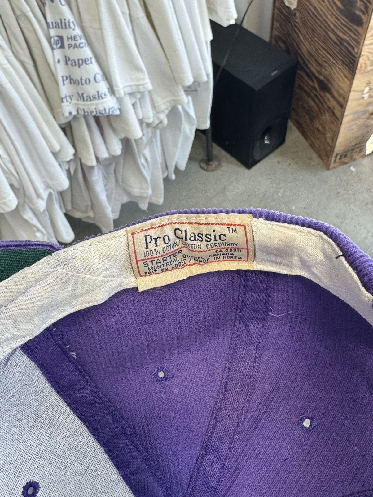 NBA Vintage 90s Lakers Corduroy hat Size ONE SIZE - 4 Thumbnail