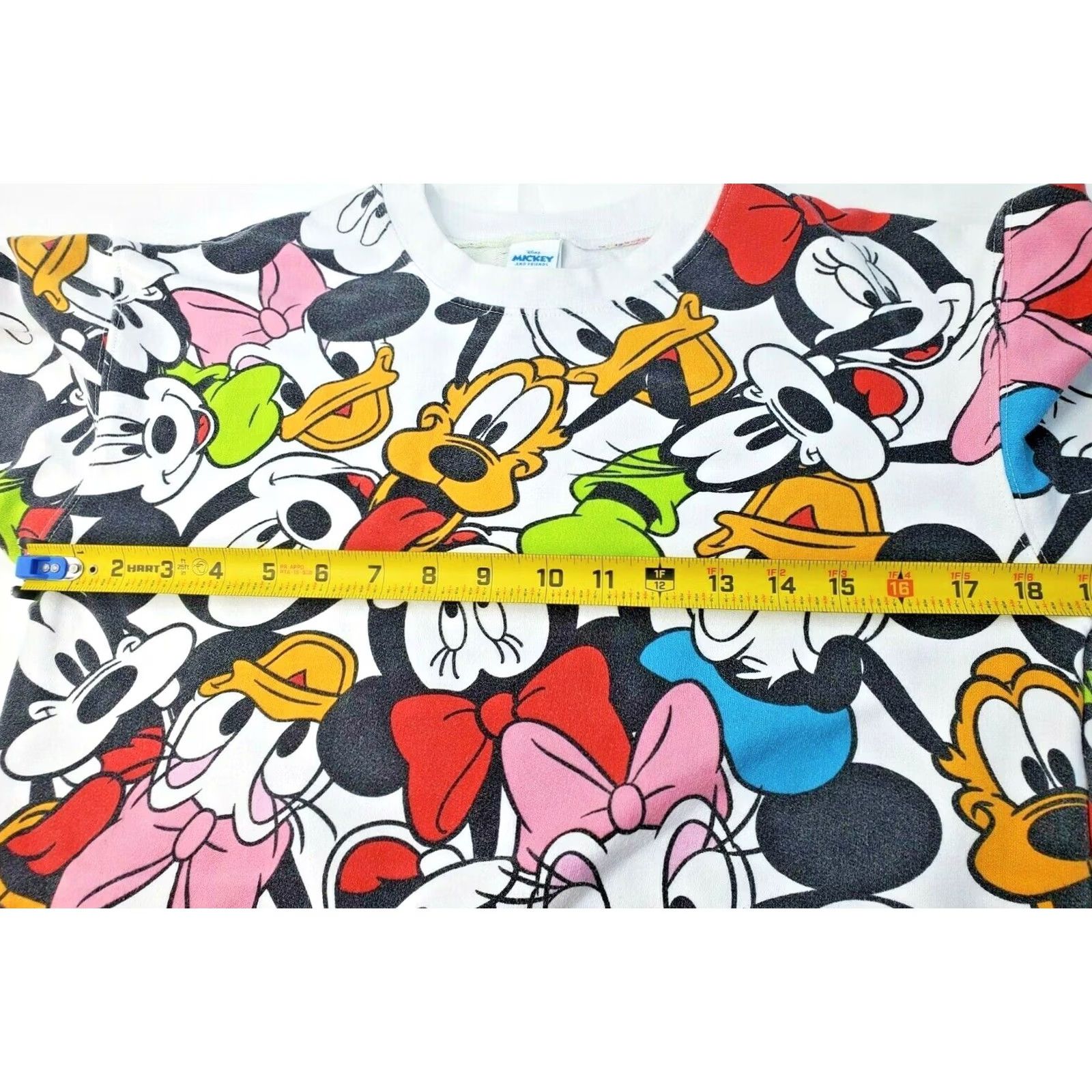 Disney VINTAGE Disney Mickey & Friends All Over Print Pullover Sweater Women S White Red Size S / US 4 / IT 40 - 4 Thumbnail