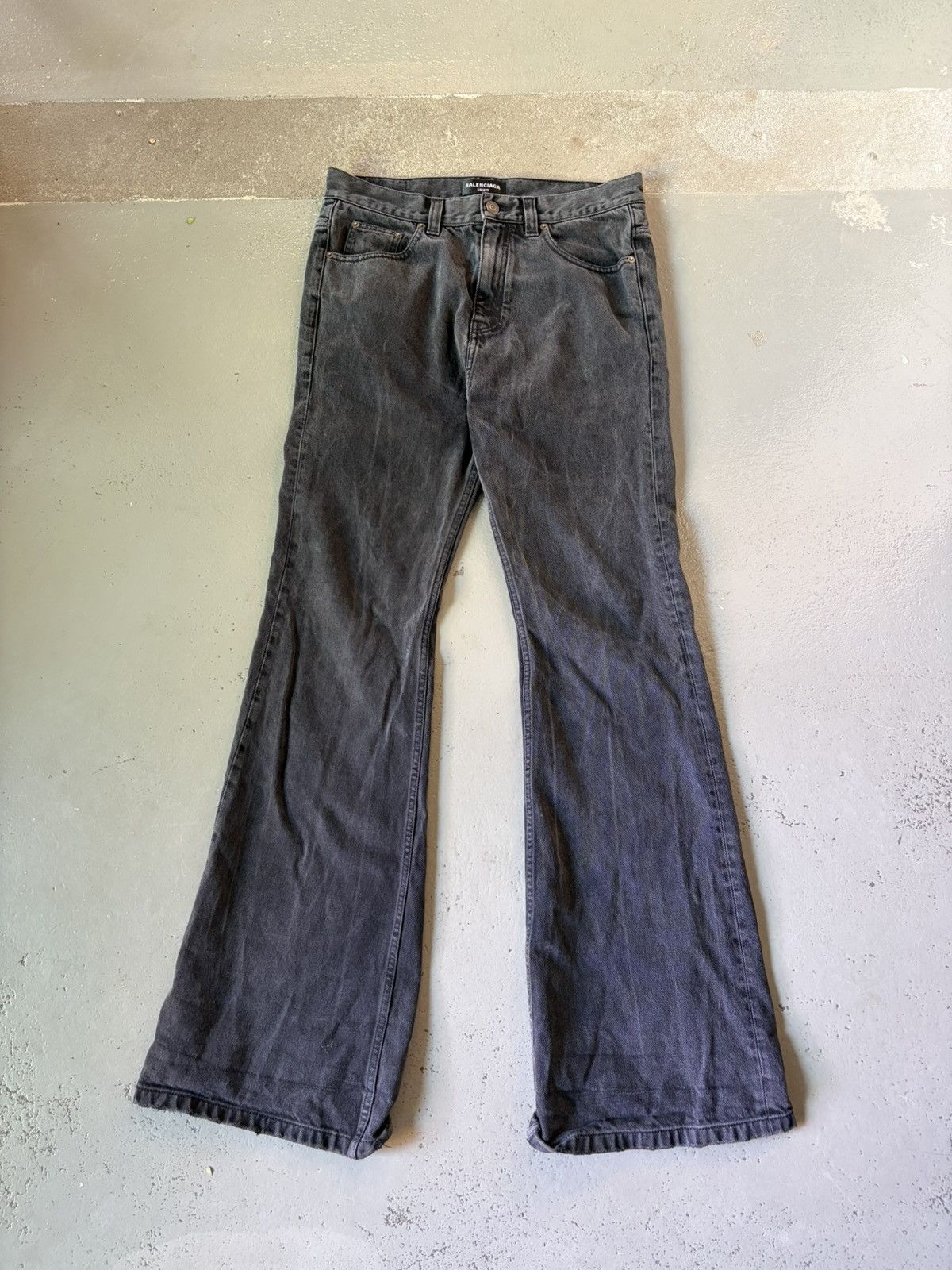 Balenciaga BALENCIAGA FALL22 LOST TAPE FLARED GREY JEANS SZ:XS Size US 30 / EU 46 - 6 Thumbnail