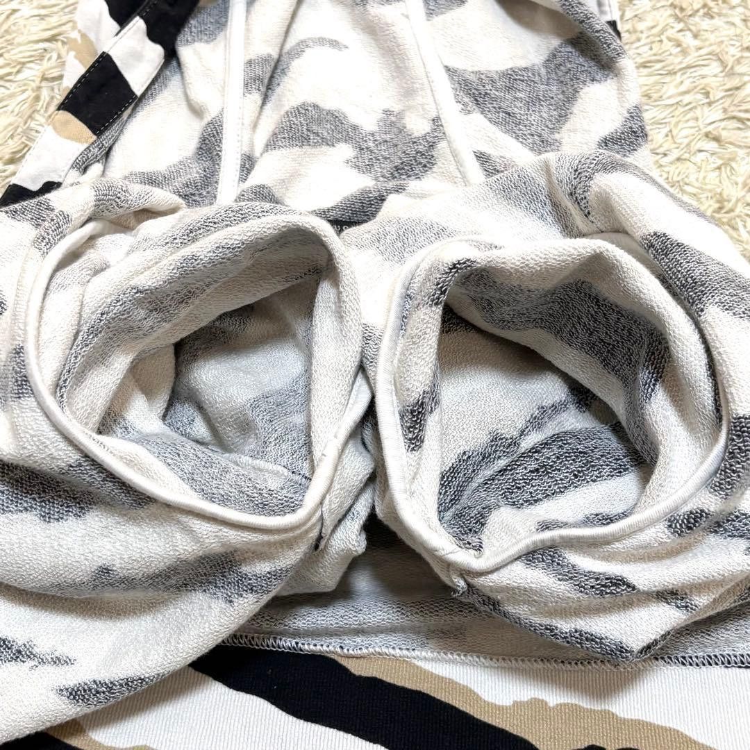 Gucci Gucci Zebra Parka Hoodie - Silver Hardware, Size M Size US M / EU 48-50 / 2 - 7 Thumbnail