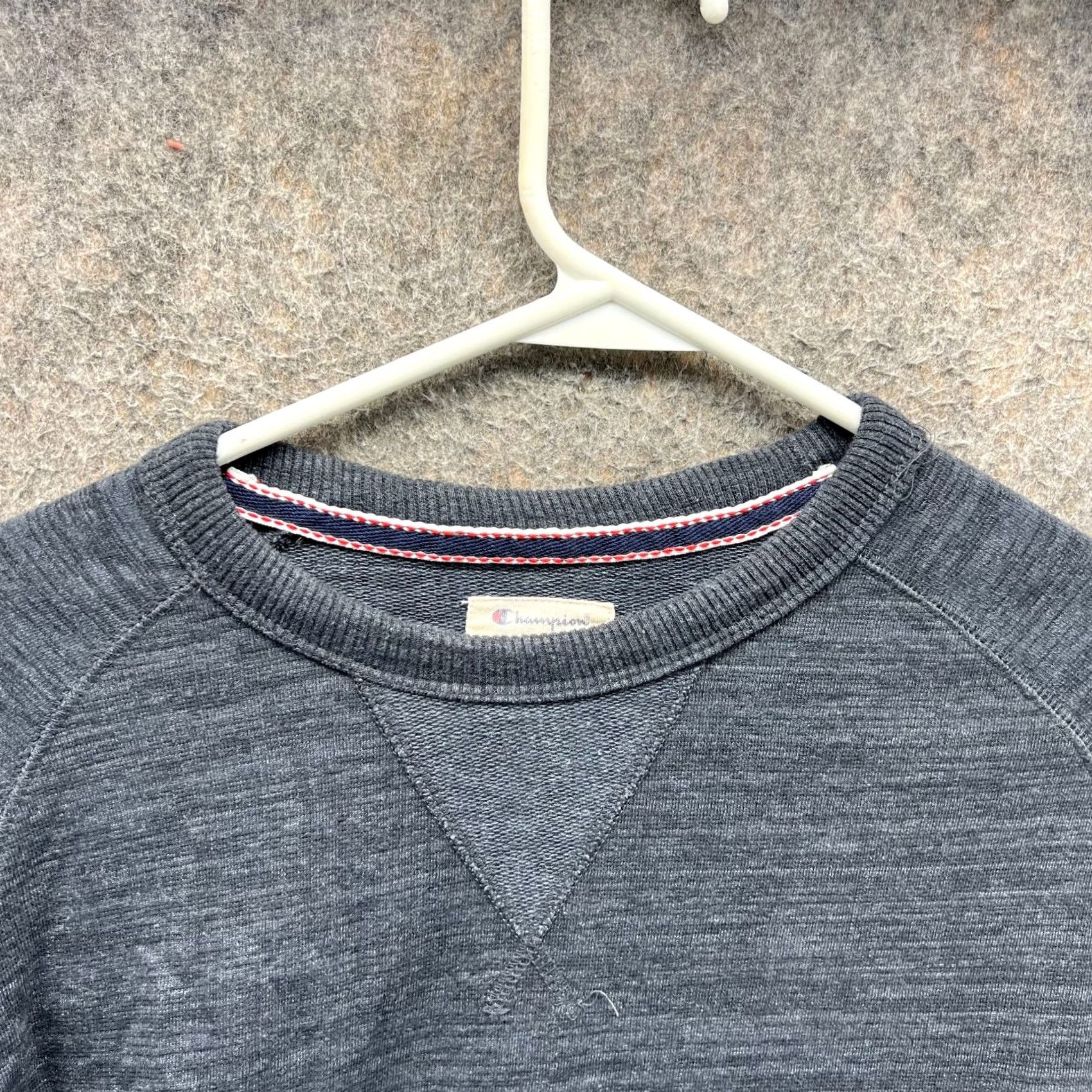 Champion VINTAGE Champion Sweatshirt Men S Heather Grey Crewneck Long Fleece Pullover Cotton Gray Logo All Seasons Holiday Size US S / EU 44-46 / 1 - 6 Thumbnail