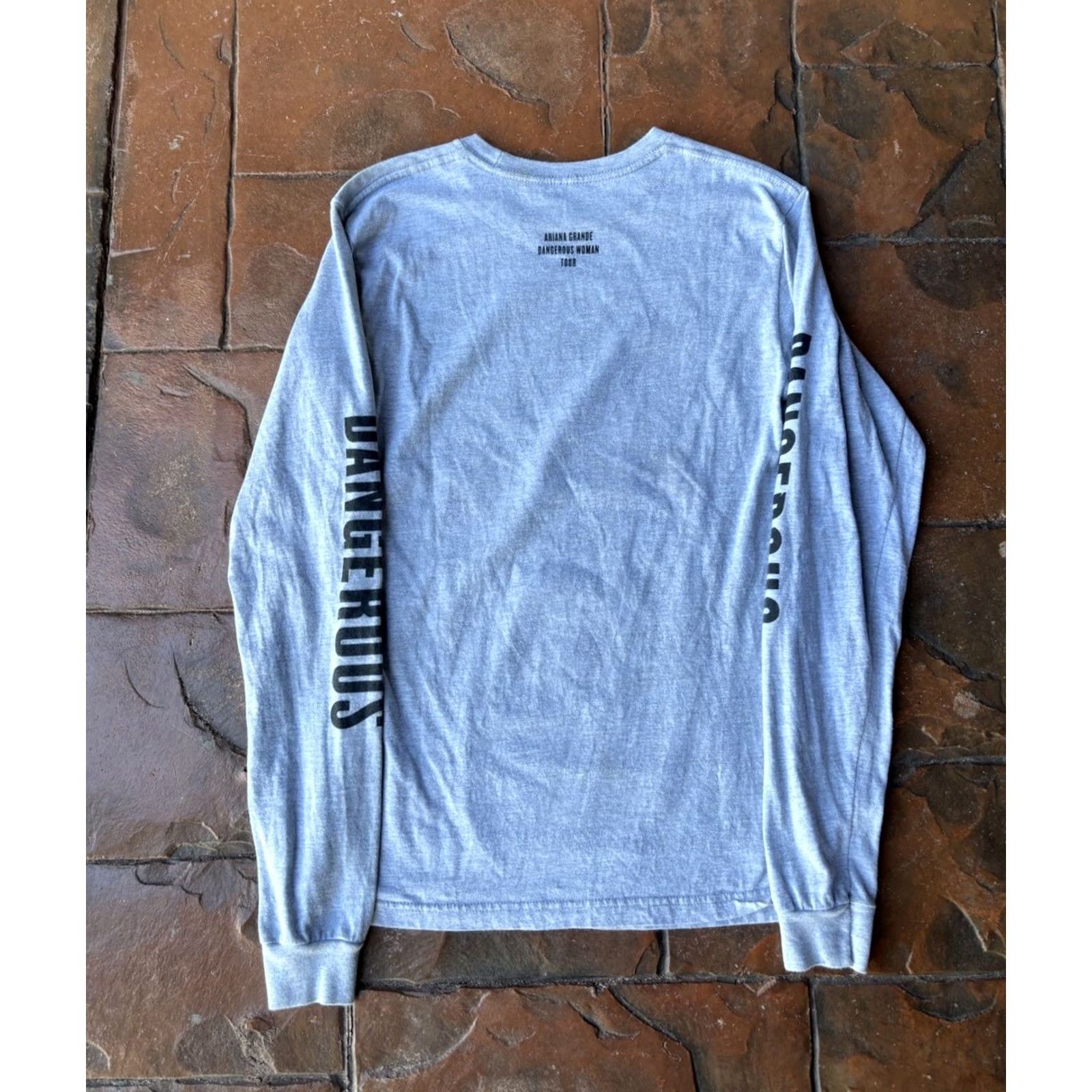 Vintage Ariana Grande Dangerous Women Tour Long Sleeve T-Shirt Adult Small Gray Concert Shirt Size S / US 4 / IT 40 - 3 Thumbnail