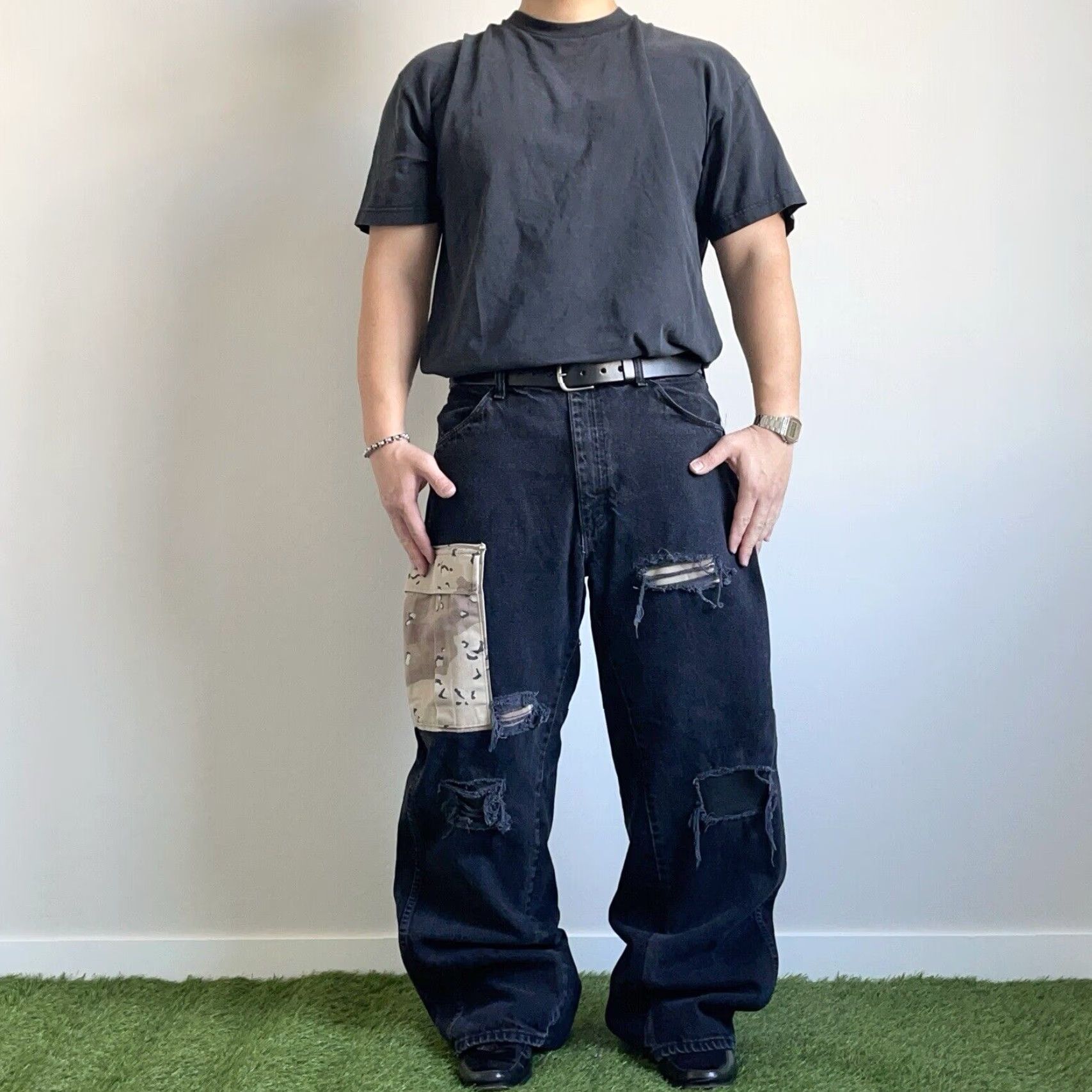 J Brand VINTAGE Heart Force Brand Cargo Jeans Unisex Adults Wide-Leg 35 Black Camouflage Distressed Upcycled Size US 35 - 3 Thumbnail