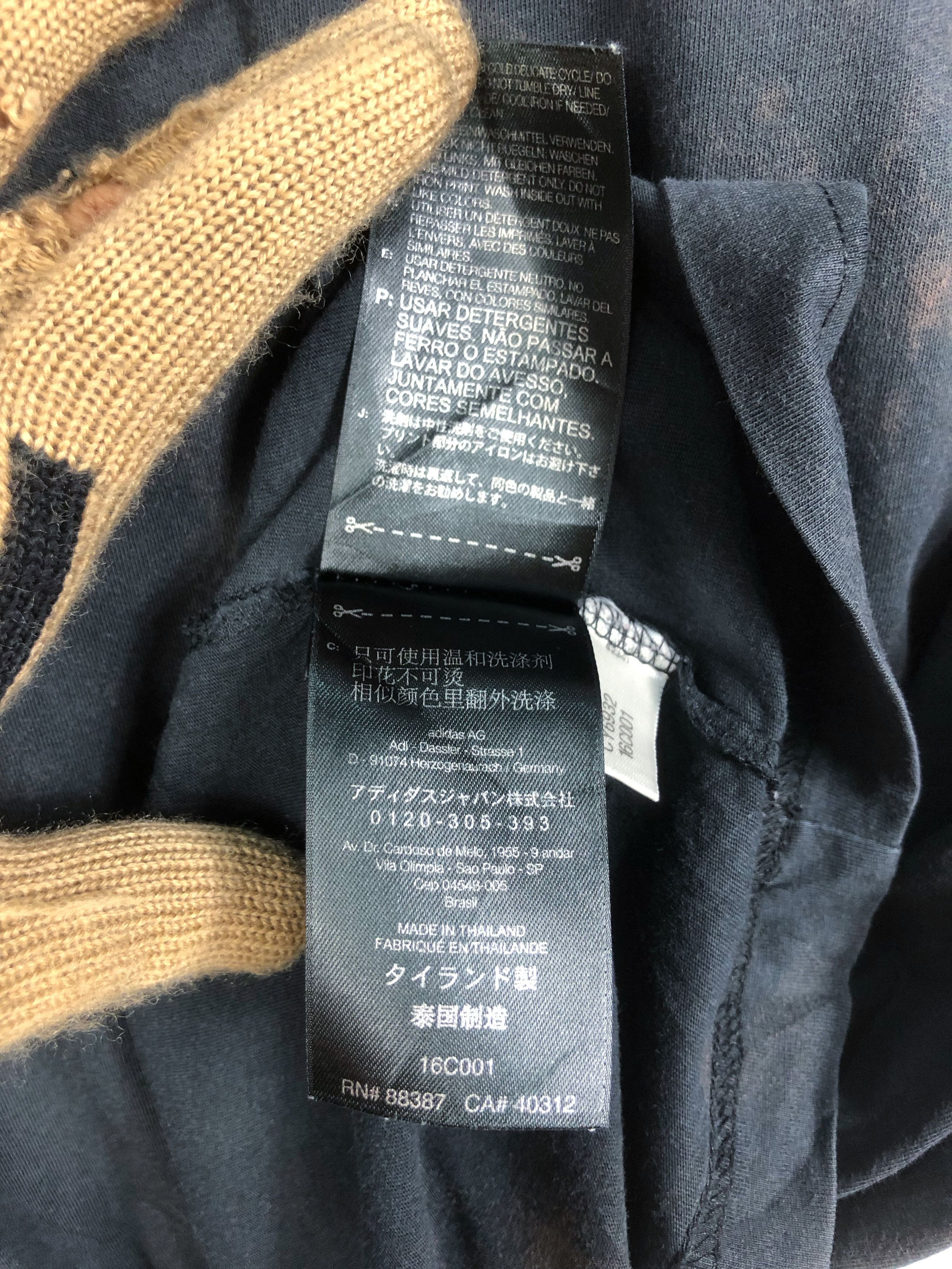 Y-3 Rare Yohji Yamamoto Y-3 X Adidas Big Logo Tee Size US XL / EU 56 / 4 - 11 Thumbnail