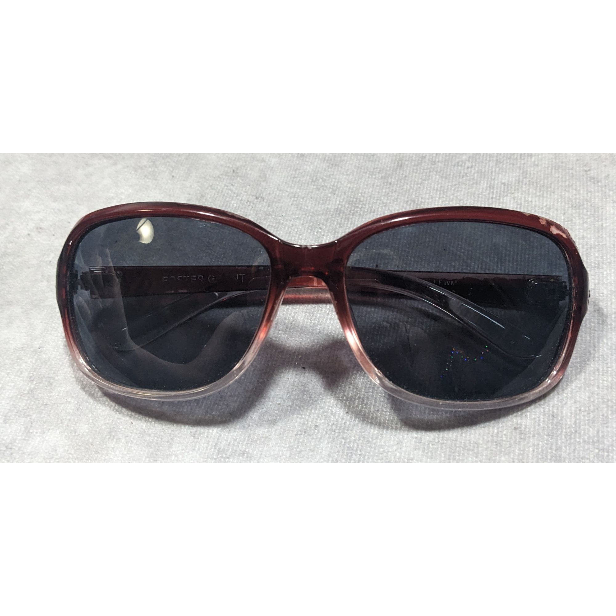 Foster Grant Foster Grant Red And Clear Ombre Sunglasses With Rhinestone Size ONE SIZE - 8 Thumbnail