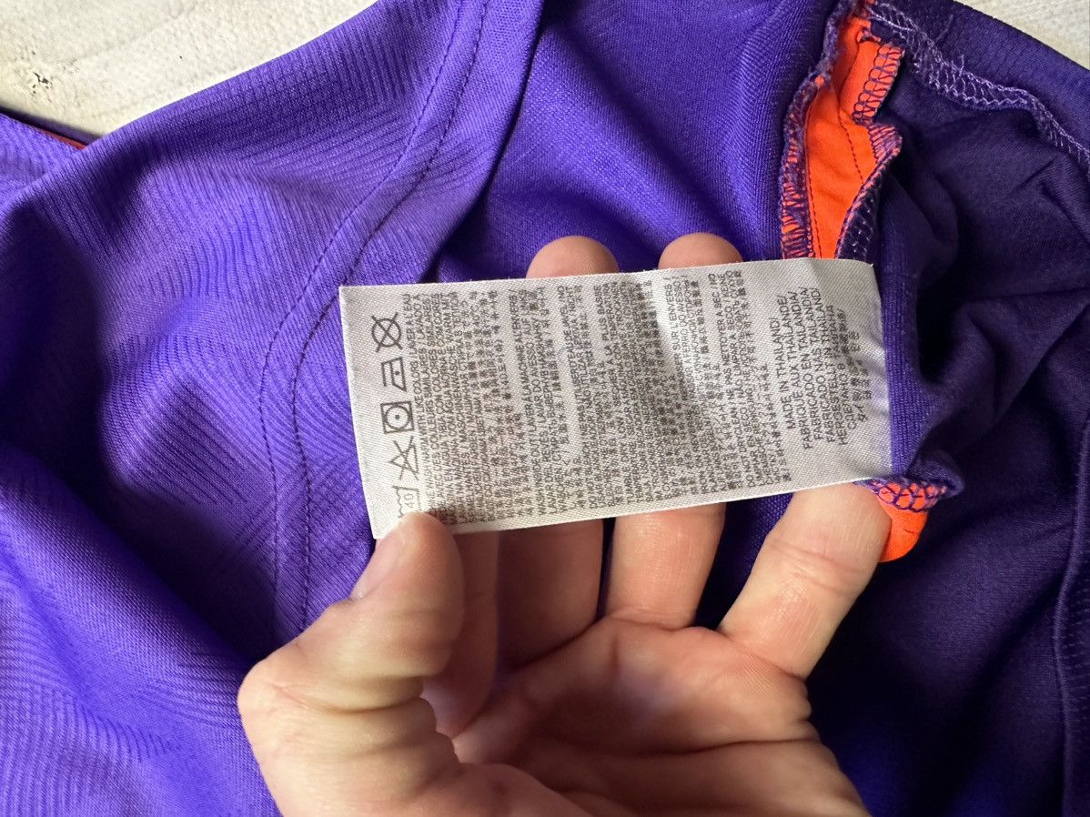 New Balance Vintage Purple Soccer Jersey Liverpool size XL away rare Size US XL / EU 56 / 4 - 5 Thumbnail