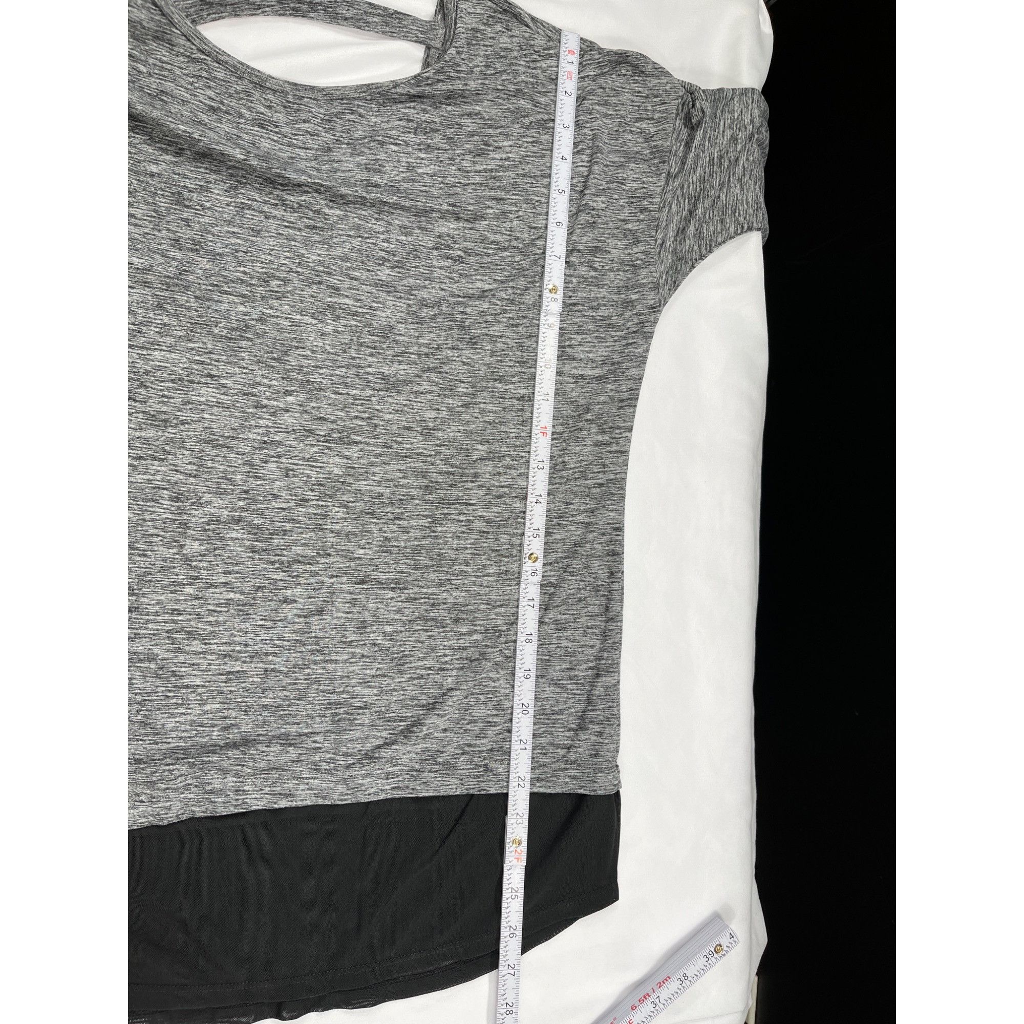 Other Danskin SKU 7683 Womens Heathered Gray Long Sleeve Top Size Size S / US 4 / IT 40 - 5 Thumbnail