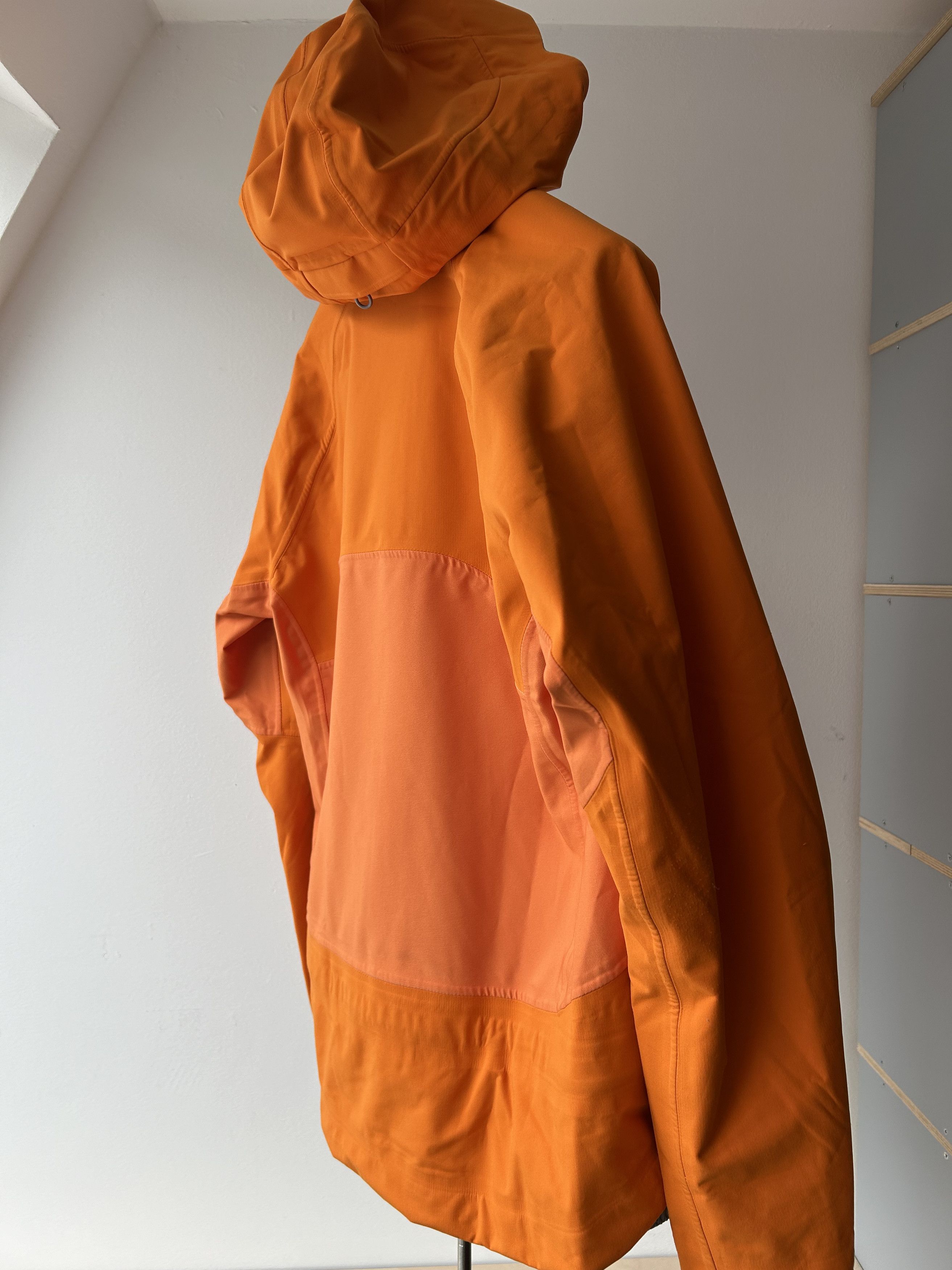 Houdini FINAL DROP! Houdini M Fusion Jacket Size US M / EU 48-50 / 2 - 11 Thumbnail