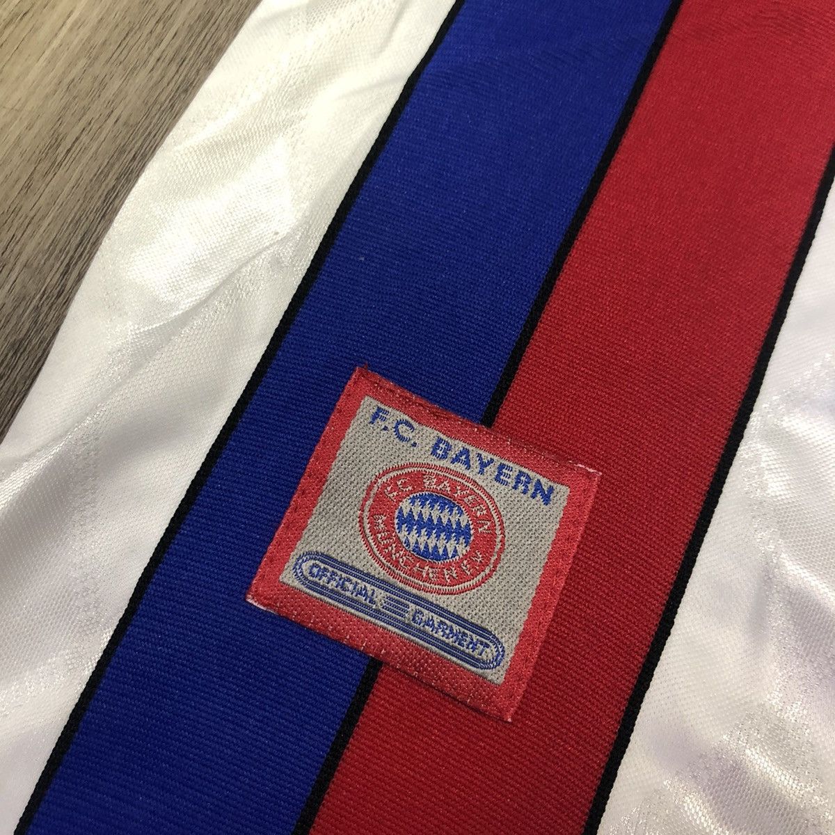 Adidas × Vintage Bayern Munich 97/98 away shirt #14 Basler Size US L / EU 52-54 / 3 - 7 Thumbnail