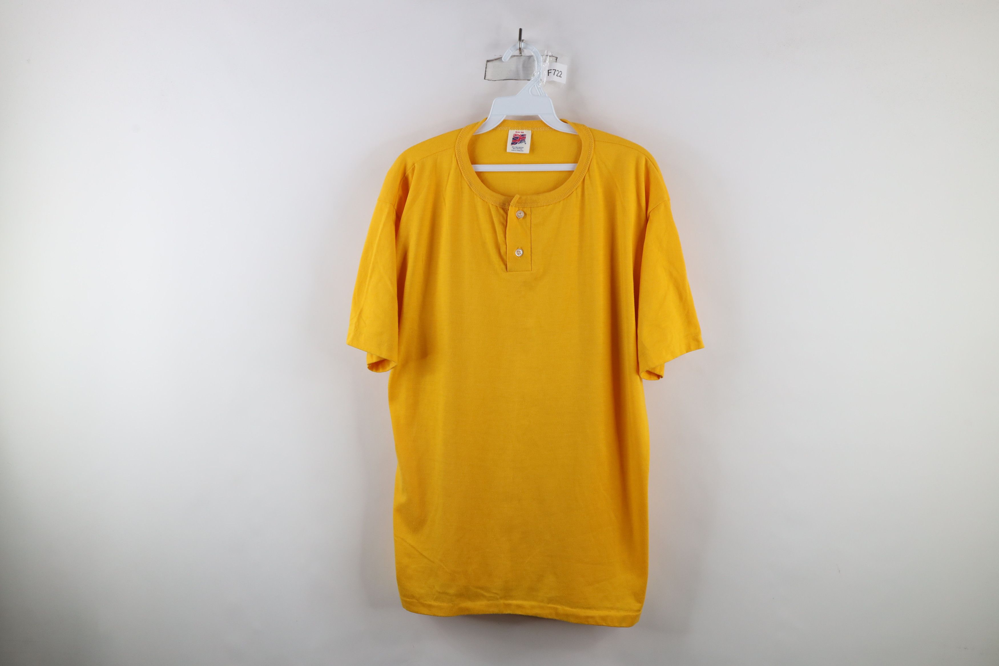 Vintage Vintage 90s Streetwear Blank Short Sleeve Henley T-Shirt Size US L / EU 52-54 / 3 - 1 Thumbnail