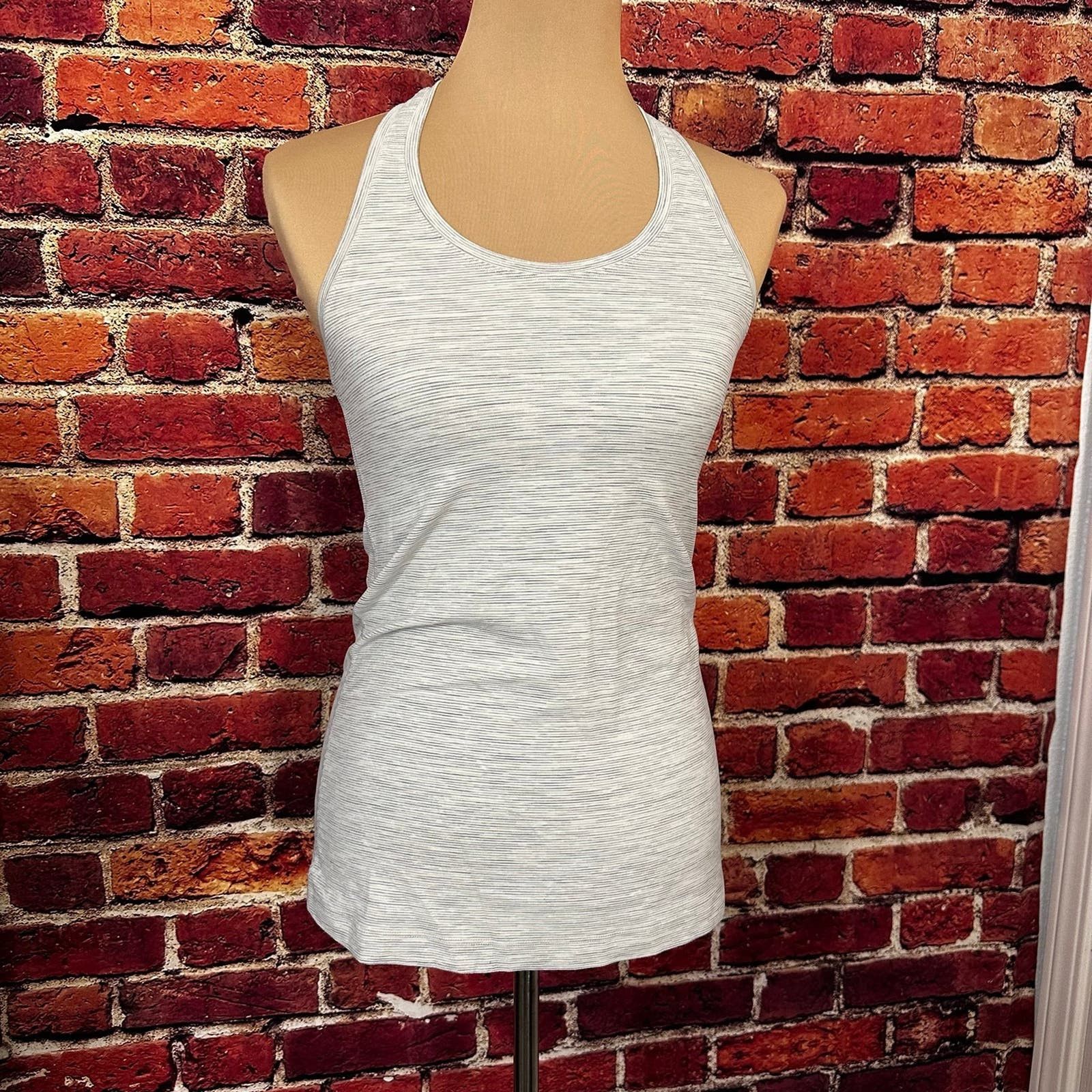 Lululemon Lululemon Tank top Size S / US 4 / IT 40 - 1 Thumbnail