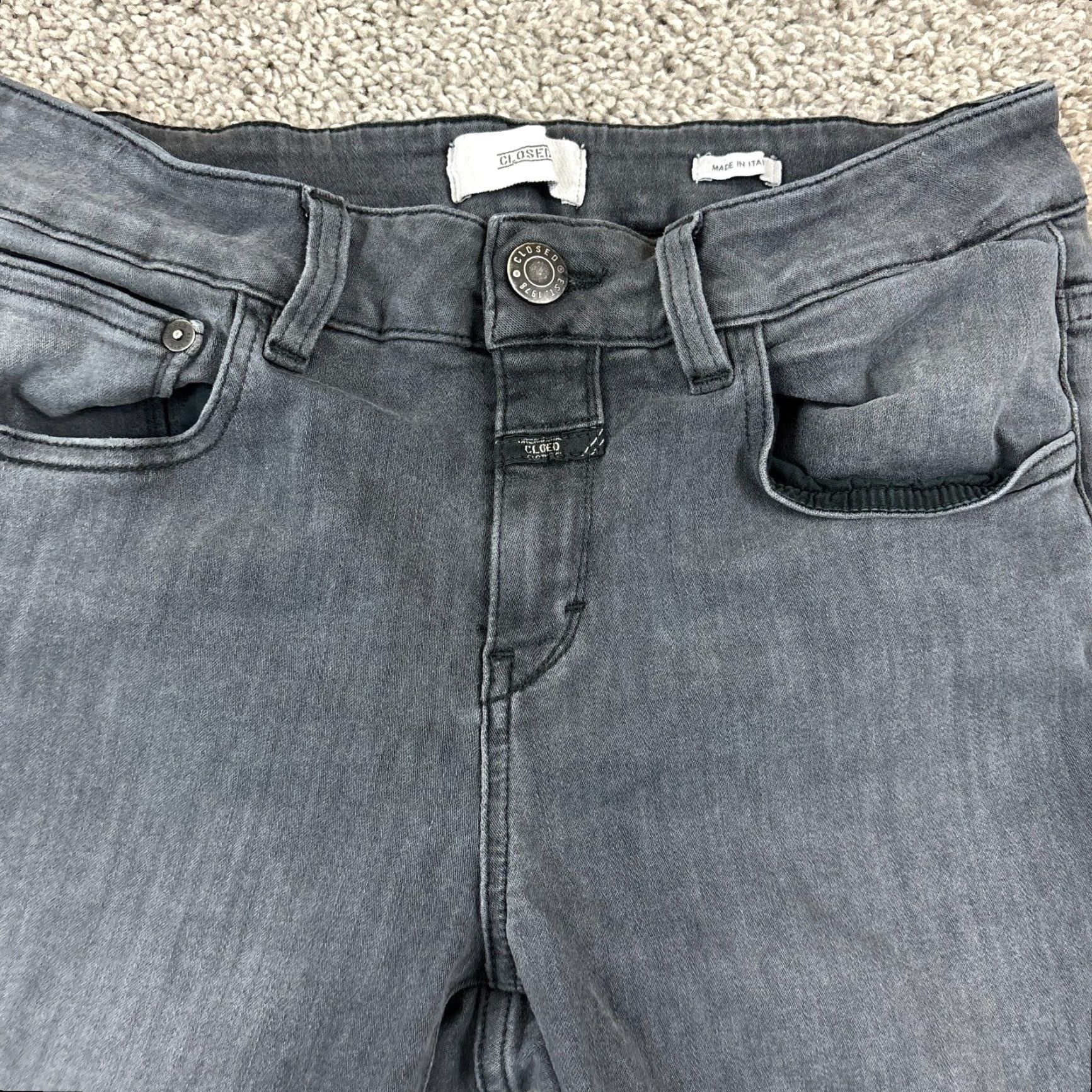 CLOSED CLOSED Jeans Women 28 Gray Skinny Low Rise Dark Wash Stretch Denim Italy 26x27 Size 28" / US 6 / IT 42 - 2 Thumbnail