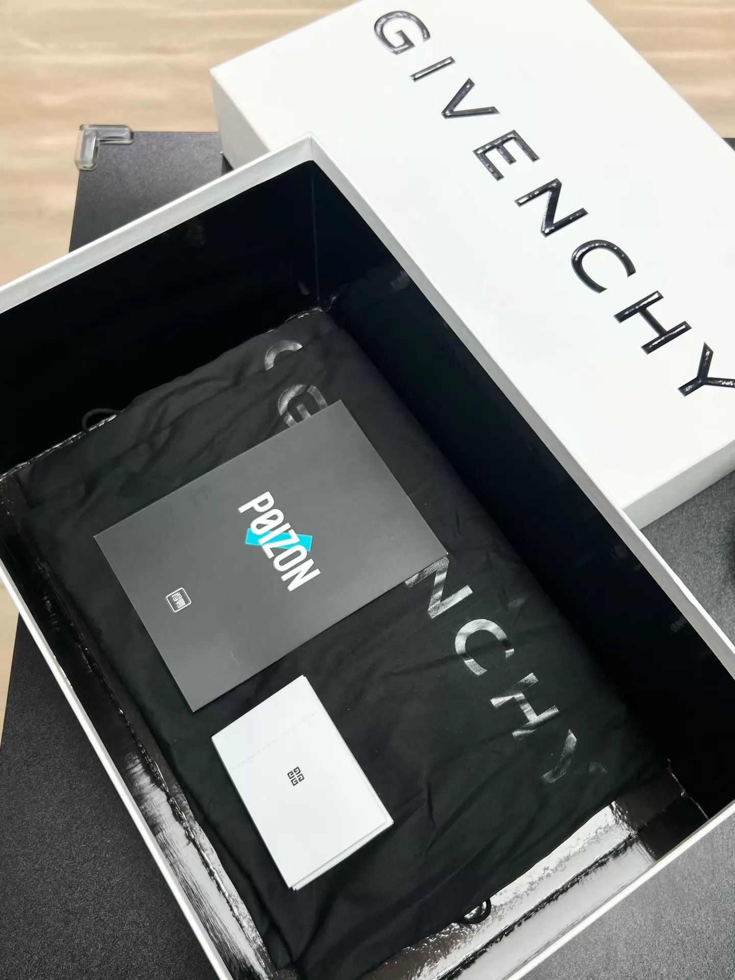 Givenchy Givenchy TK-MX Runner Mesh Black 40 (Box+Acc, Versatile) Size US 7 / EU 40 - 9 Thumbnail