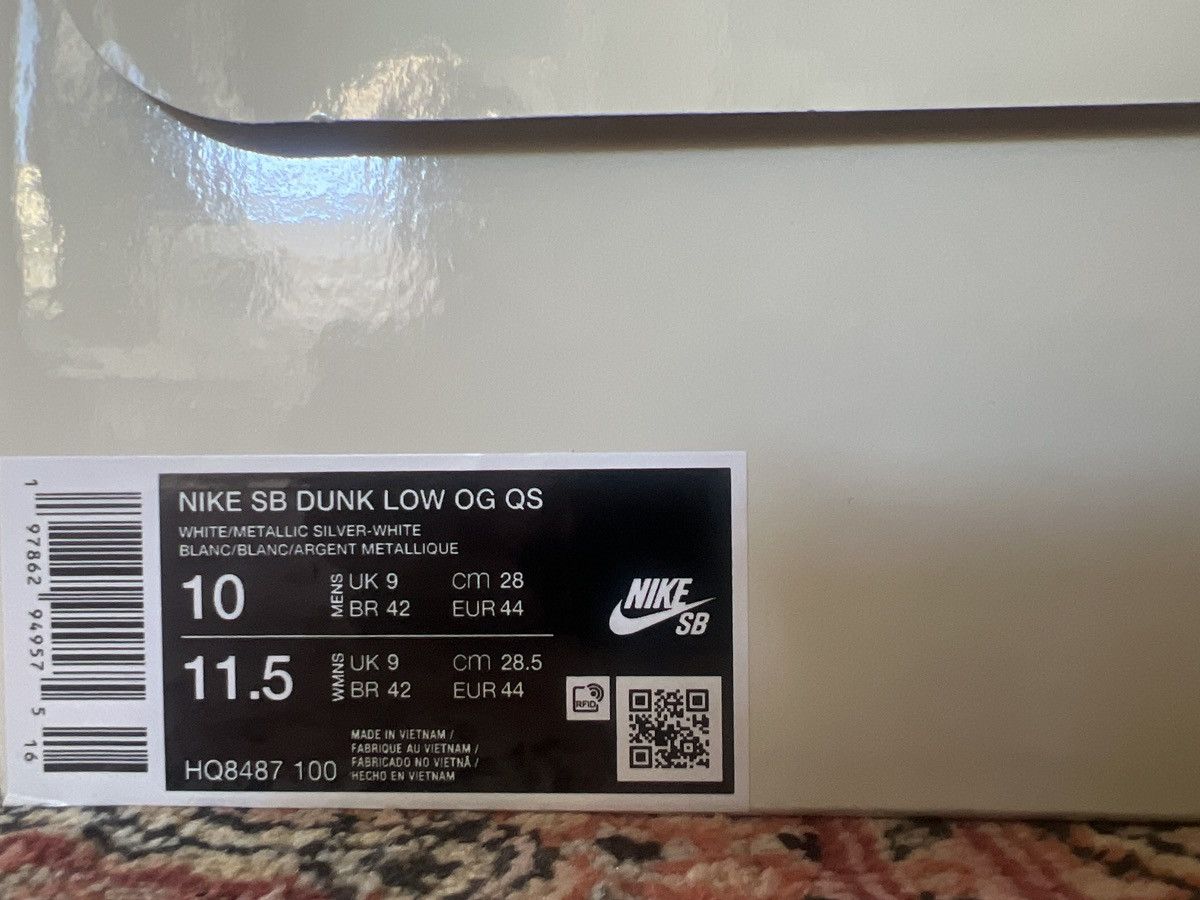Nike × Supreme Supreme Nike SB dunk low Size US 11 / EU 44 - 10 Thumbnail