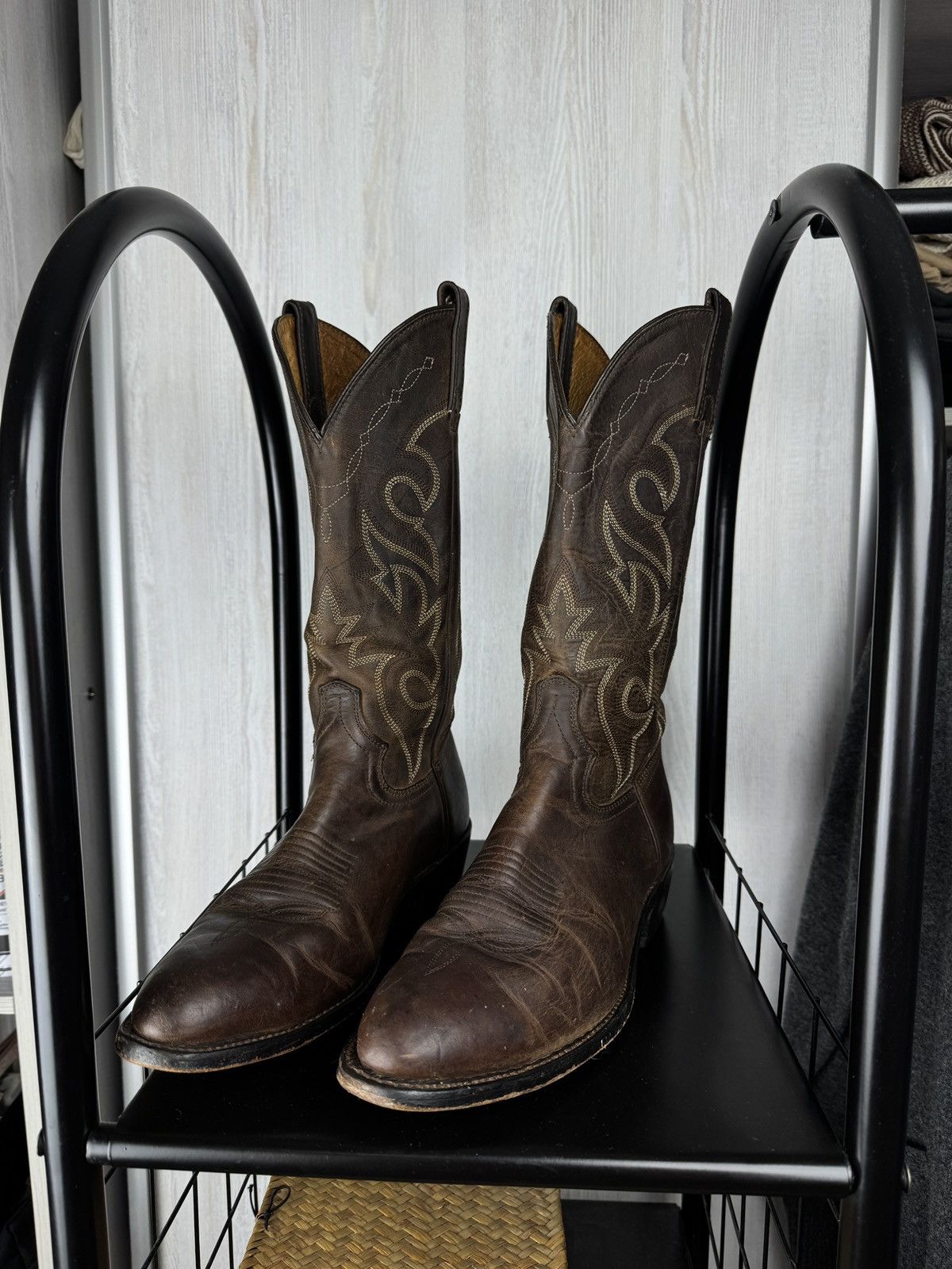 Dan Post Dan Post Vintage Men’s Brown Used Cowboy Western Boots 9EW Size US 9 / EU 42 - 9 Thumbnail