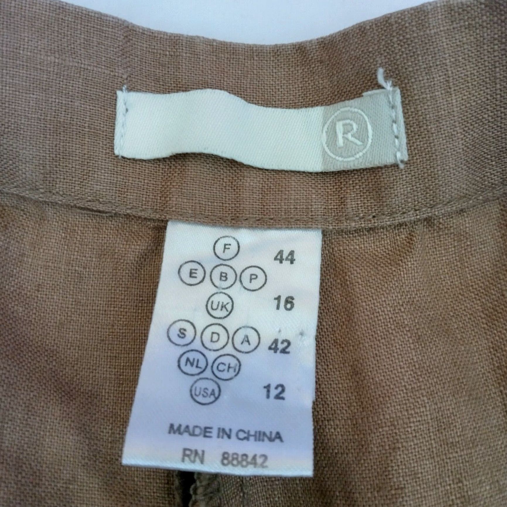 J Brand VINTAGE R Brand Linen Pants Womens Size 12 Cropped Pleated Beige Classic Lagenlook Size 34" / US 12 / IT 48 - 3 Thumbnail