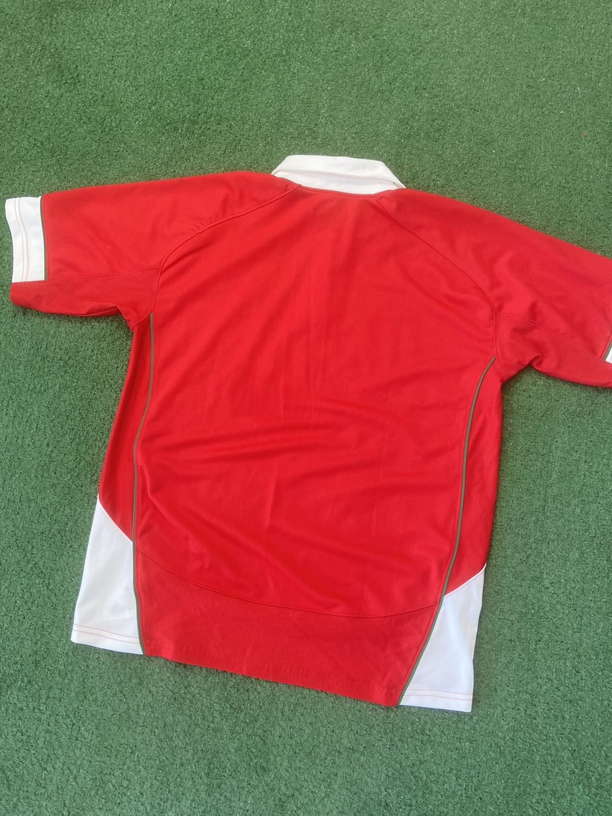 Other Wru rugby tshirt Jersey Size US L / EU 52-54 / 3 - 4 Thumbnail