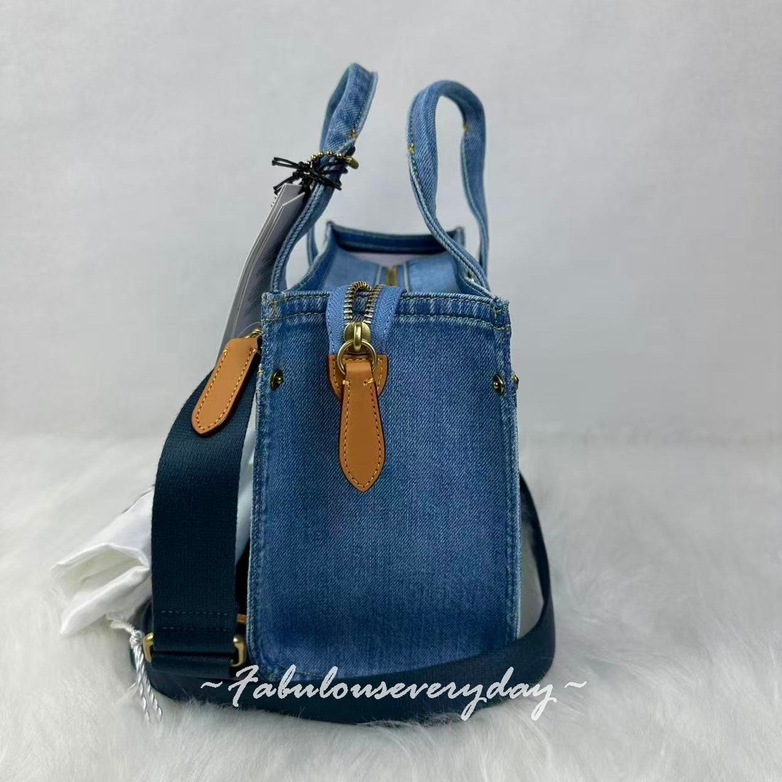 Coach COACH Cargo Tote Bag 26 Crossbody In Denim/Gold/Denim Size ONE SIZE - 3 Thumbnail