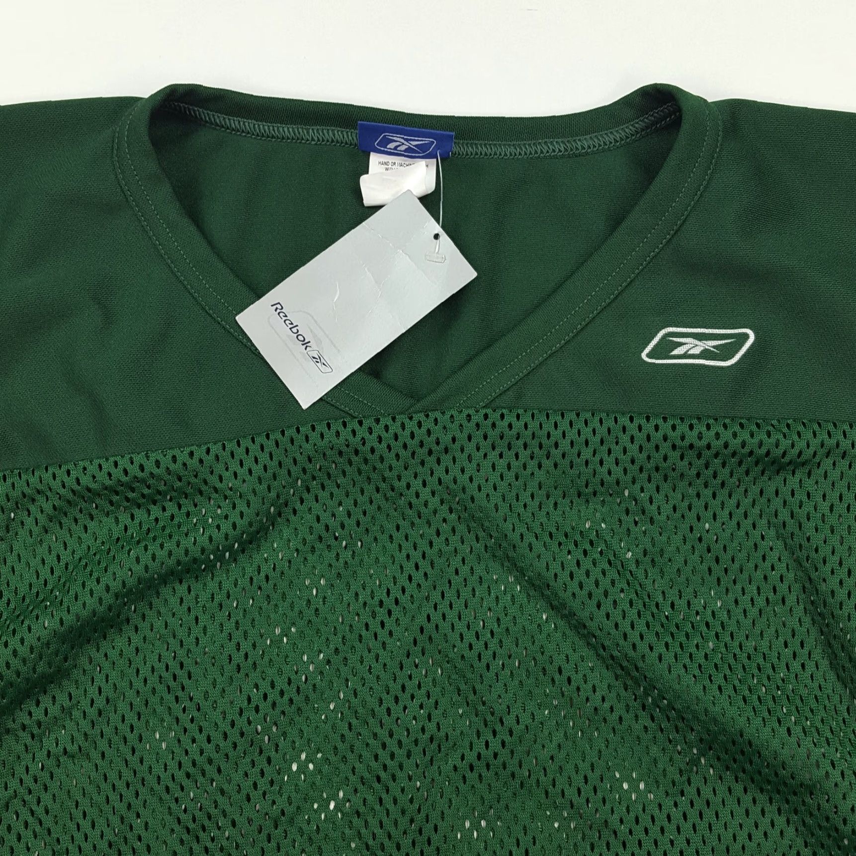 Reebok VINTAGE Reebok Green Football Jersey T-Shirt Men XL Warmup Dark Green Y2K Short Sleeve V-Neck Graphic Print 90s Retro Sports Casual Mens Size US XL / EU 56 / 4 - 2 Thumbnail