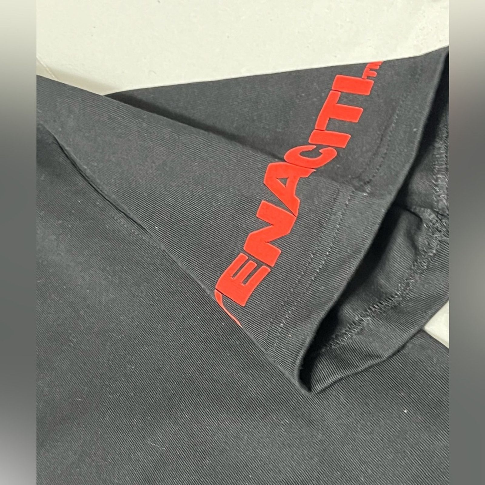Other Tenaciti Studios ‘Skull Hearts’ Streetwear Shirt MEN XL $100 Size US XL / EU 56 / 4 - 6 Thumbnail