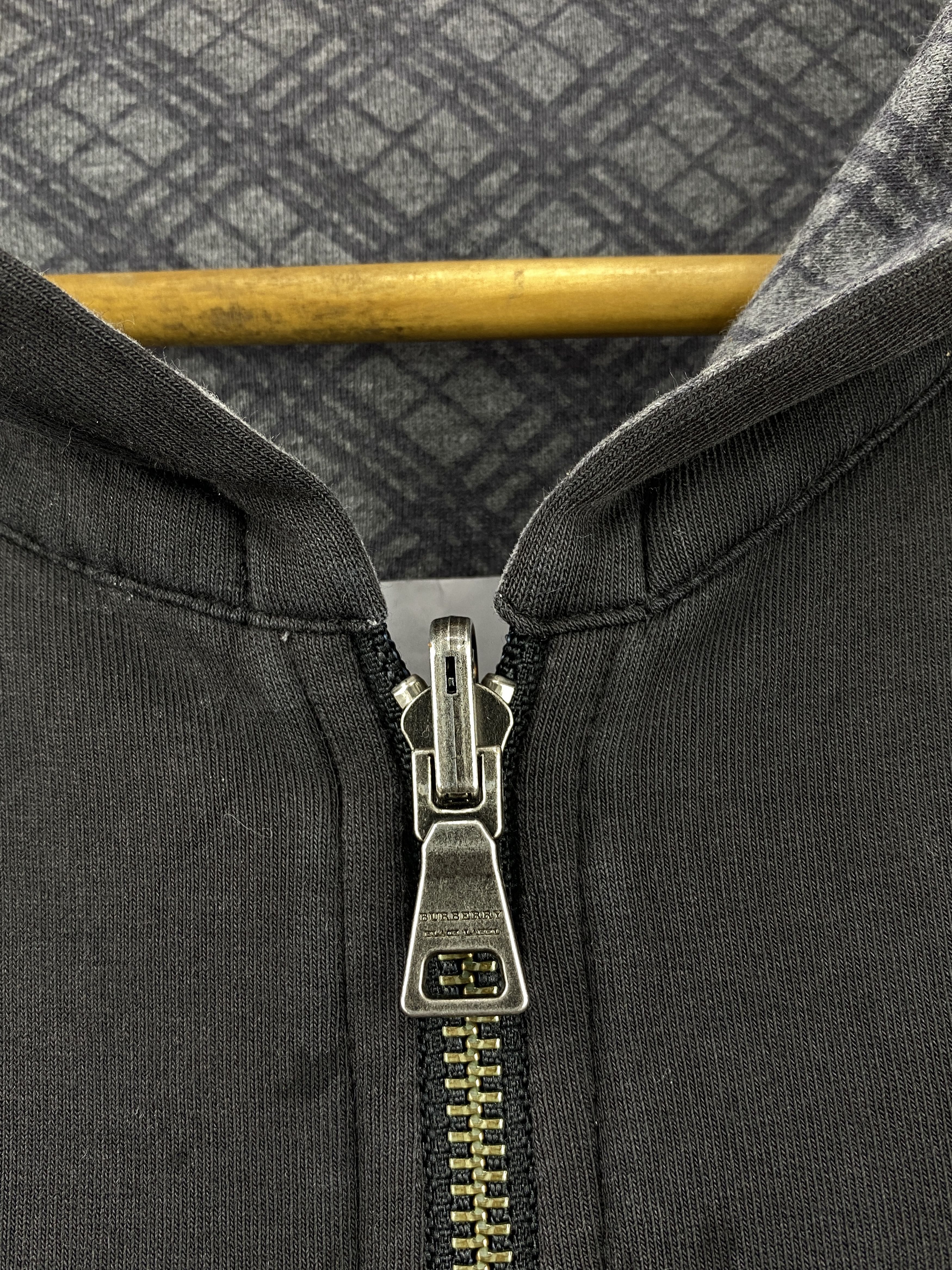 Burberry Vintage Burberry Reversible Zipper Up Hoodie SH0449 Size US L / EU 52-54 / 3 - 8 Thumbnail