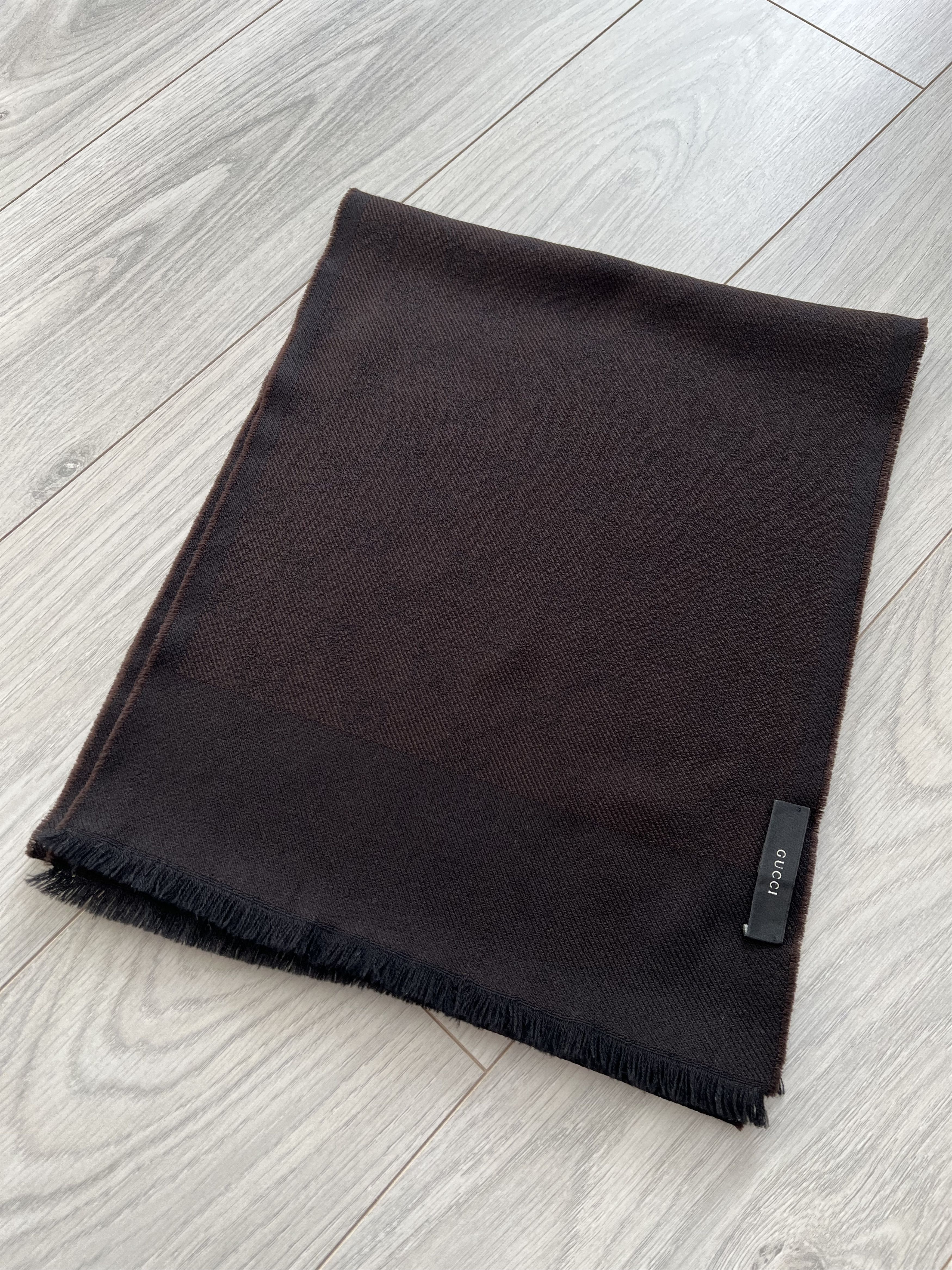 Gucci Gucci 100% Wool Scarf GG Logo Monogram Made in Italy Size ONE SIZE - 1 Thumbnail