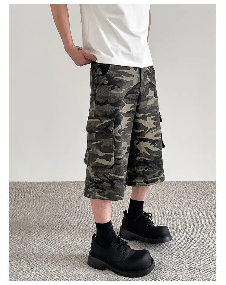 Japanese Brand × Jean Camo Cargo Shorts Size US 30 / EU 46 - 1 Thumbnail
