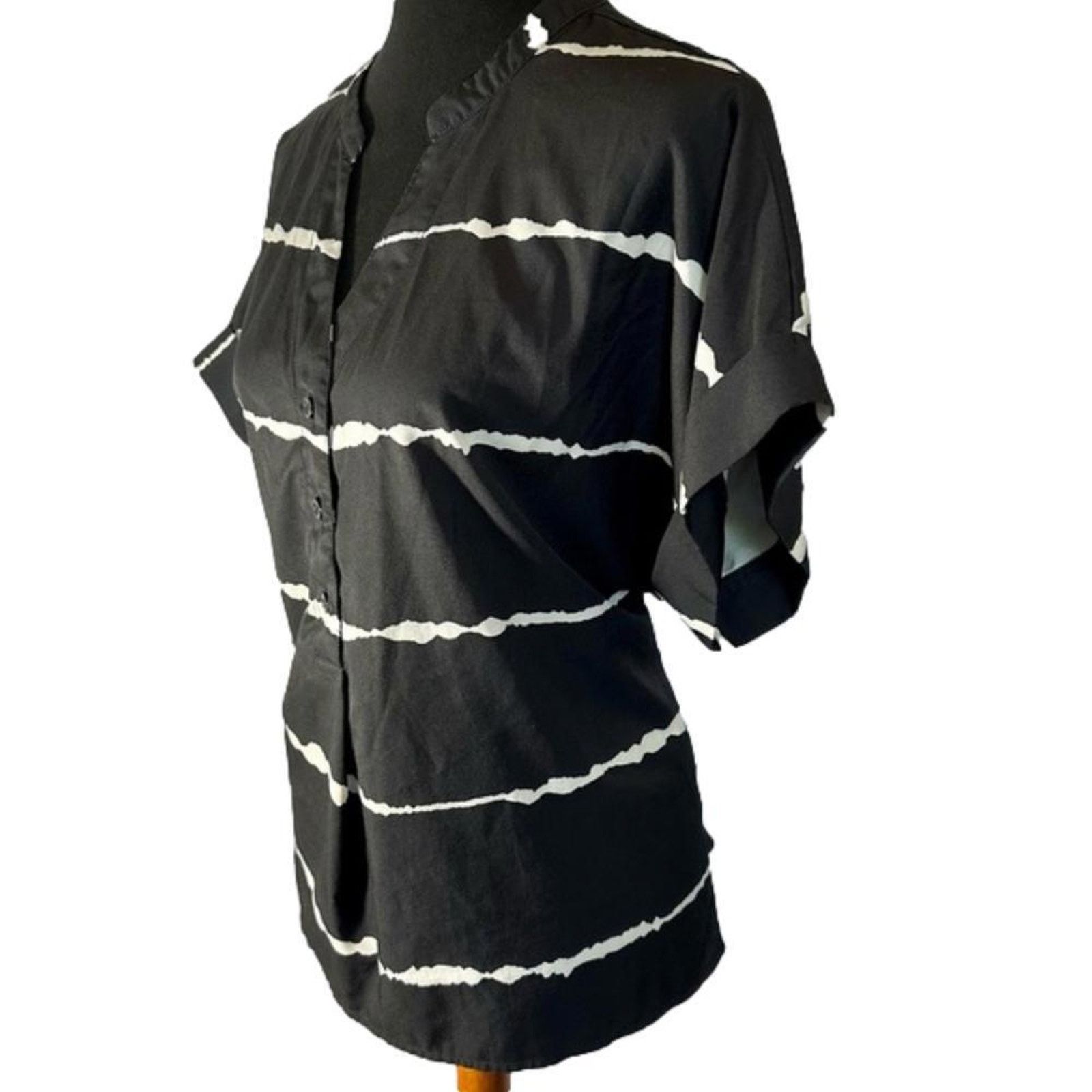 Designer Mazik Women's Black Striped Short Sleeve Blouse Size M / US 6-8 / IT 42-44 - 2 Thumbnail
