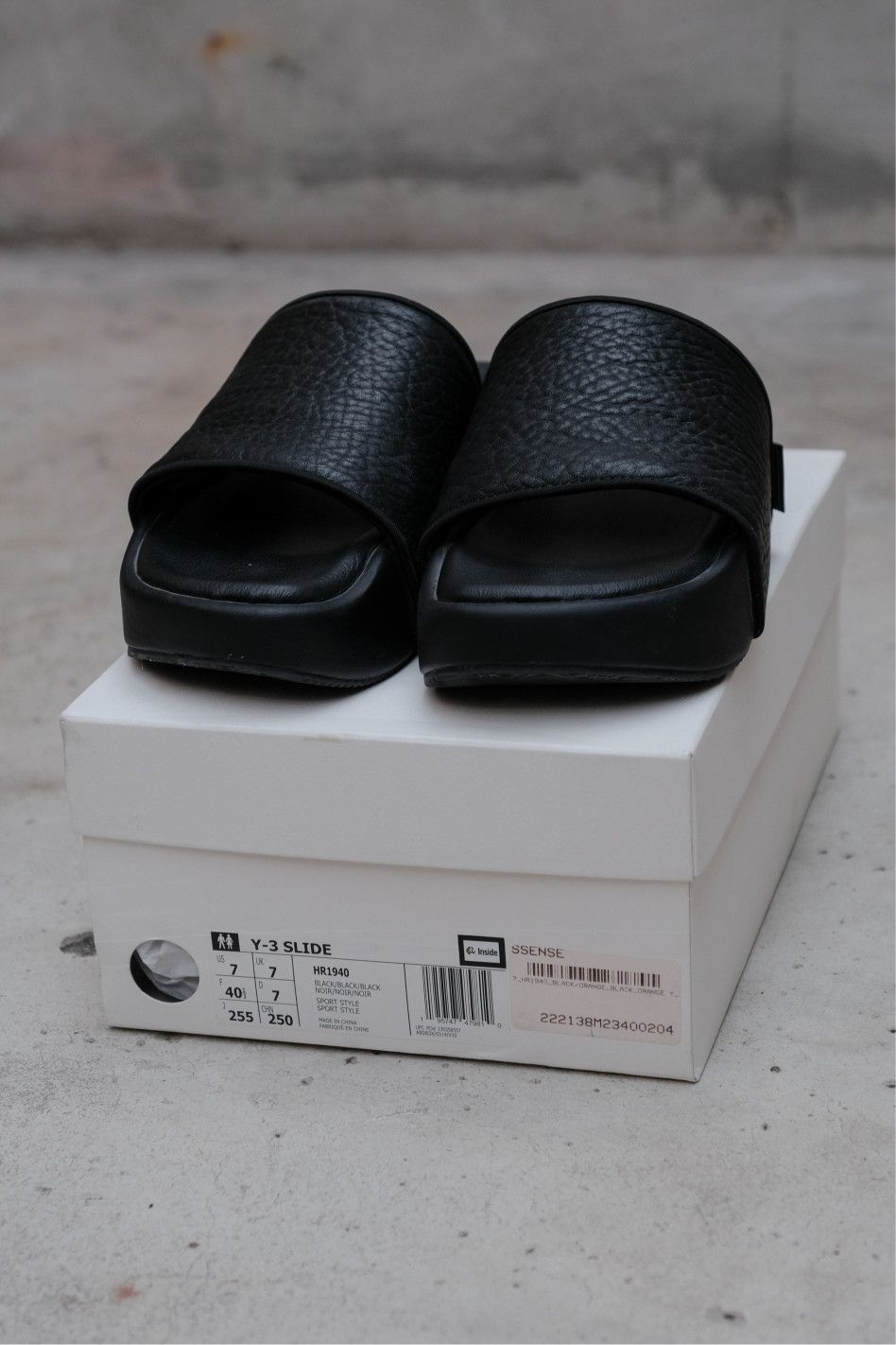 Y-3 Y-3 Yohji Yamamoto Slide Sandals Black Size US 7 / EU 40 - 8 Thumbnail