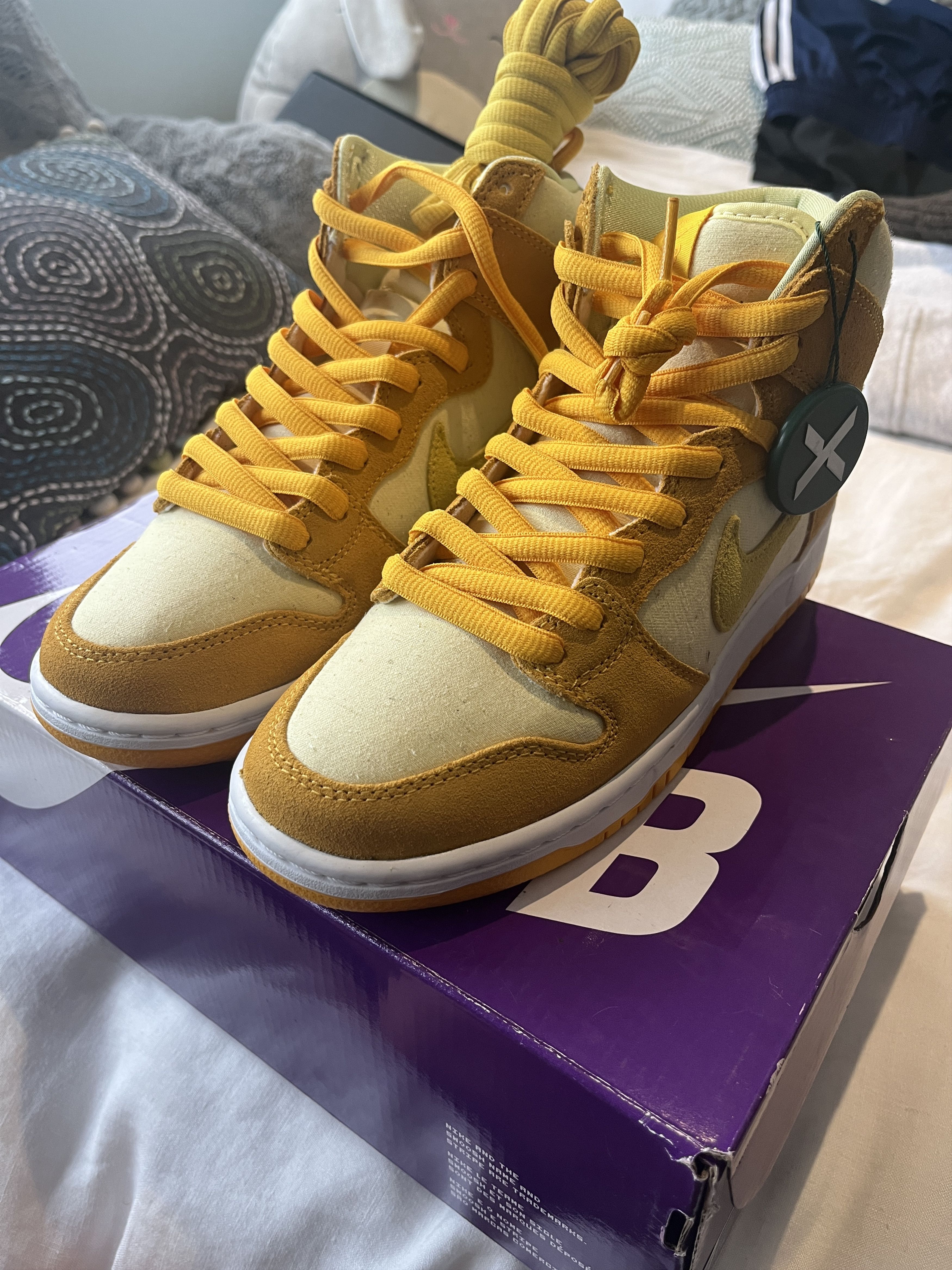 Nike SB NIKE SB Dunk High Fruity Pack Pineapple Size US 6 / EU 39 - 1 Thumbnail