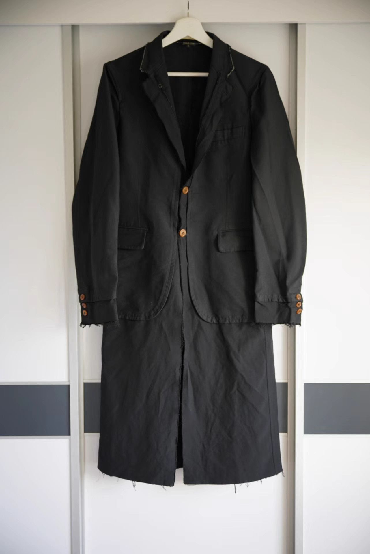Comme des Garcons Long Black Coat with Button Closure Size US S / EU 44-46 / 1 - 1 Thumbnail