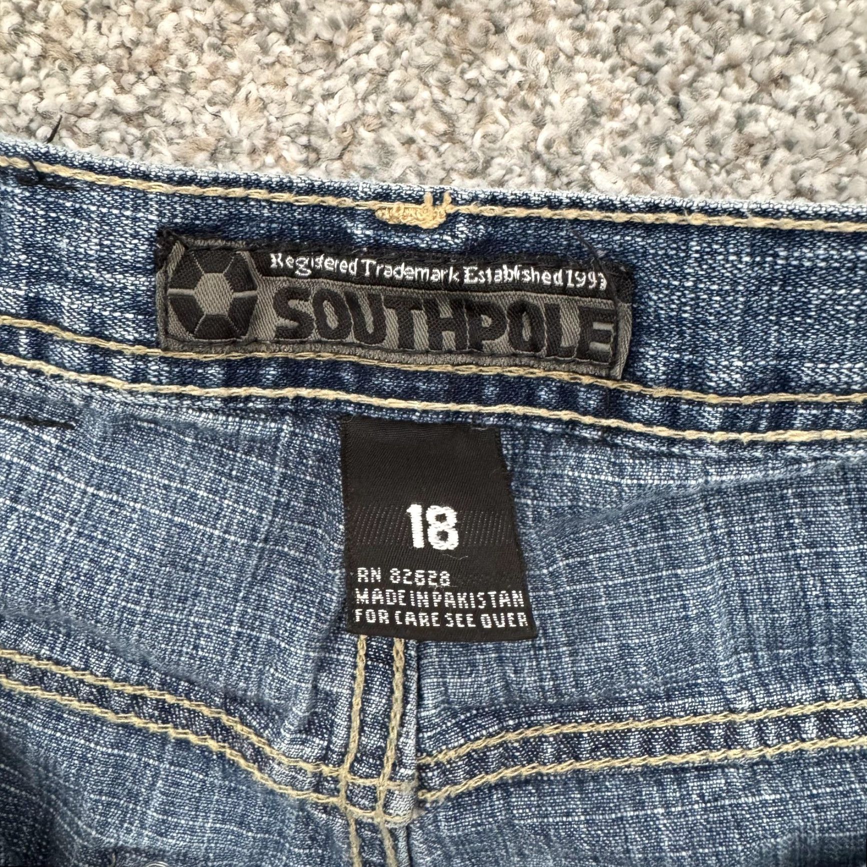 Southpole Southpole Jeans Womens 18 Blue Denim Relaxed Straight Leg Classic 100% Cotton Size 40" / US 18 - 7 Thumbnail