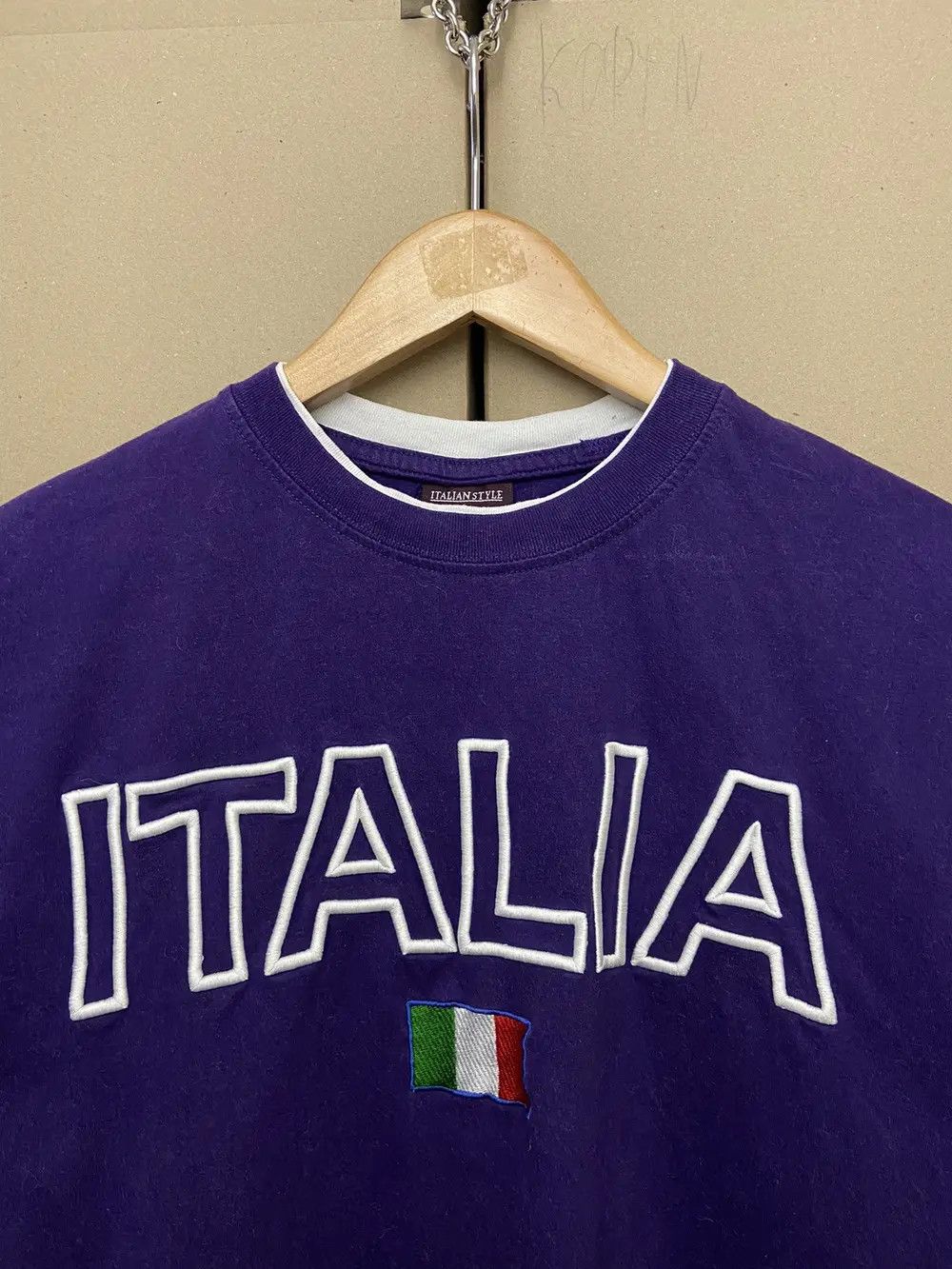 Vintage 🇮🇹VINTAGE ITALIA Y2K BIG EMBROIDERED LOGO TEE T SHIRT DRIP Size US M / EU 48-50 / 2 - 6 Thumbnail