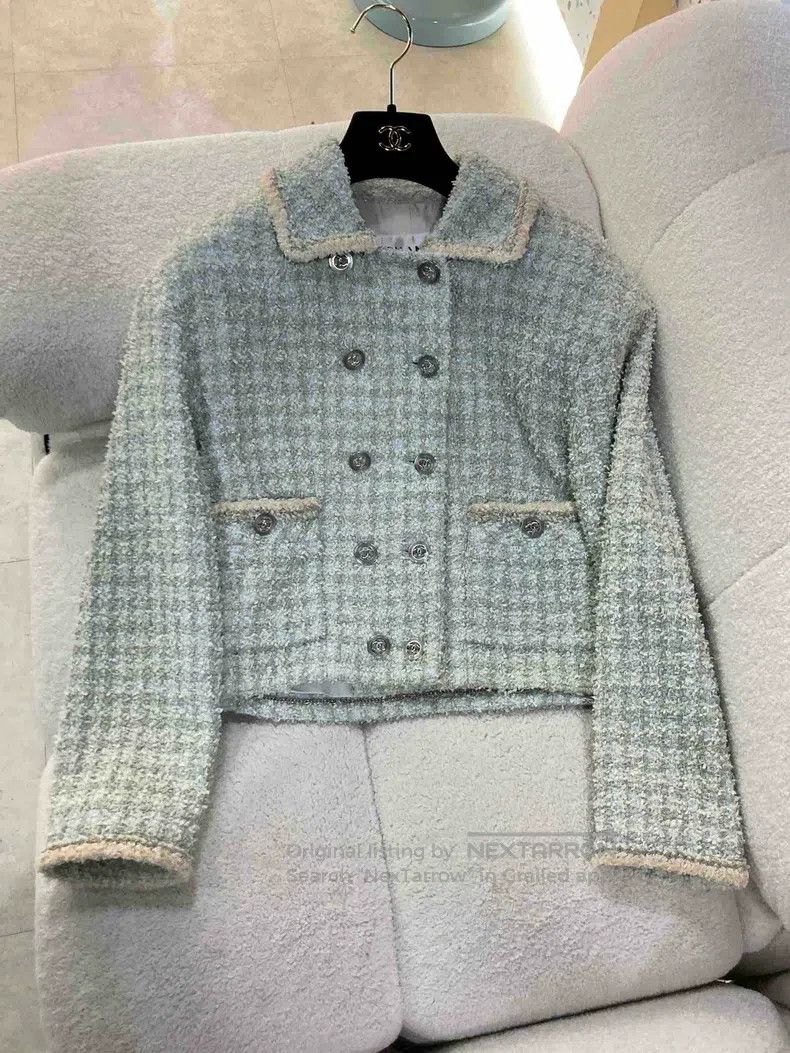 Chanel Chanel Sea salt melon green two-pocket jacket Size XS / US 0-2 / IT 36-38 - 1 Thumbnail