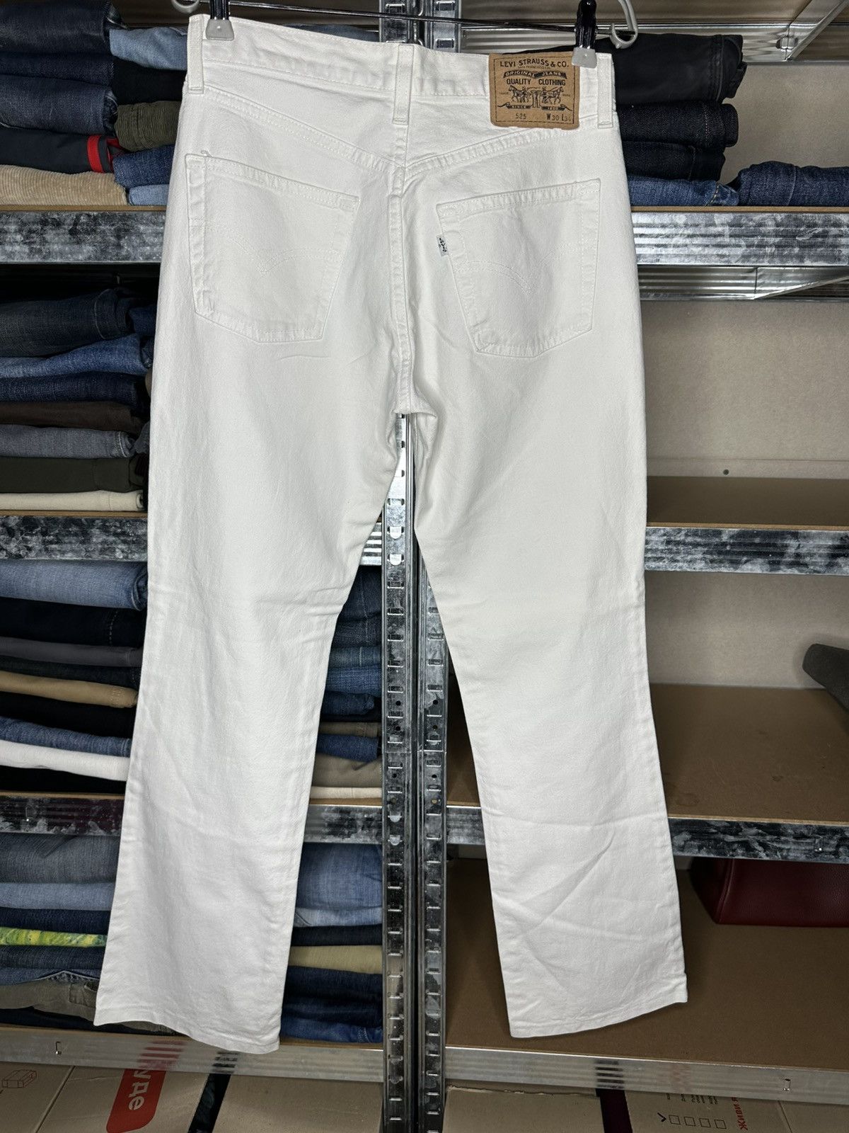 Levi's Vintage Levi's 525 Jeans W30 L34 Flared Bootcut High Waist Size 30" / US 8 / IT 44 - 4 Thumbnail