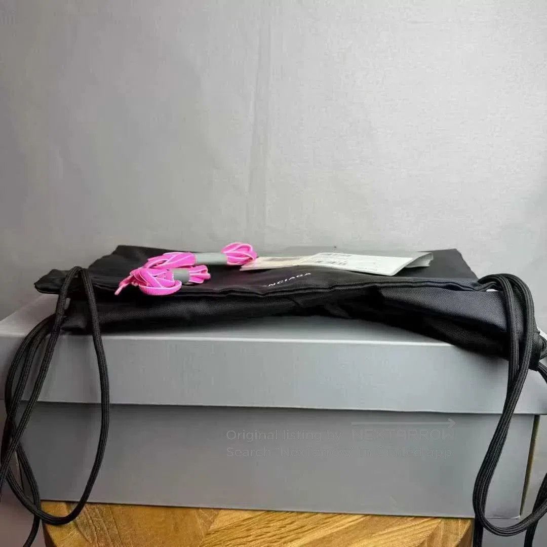Balenciaga balenciaga track sneakers in pink and white. Size US 6 / IT 36 - 9 Thumbnail