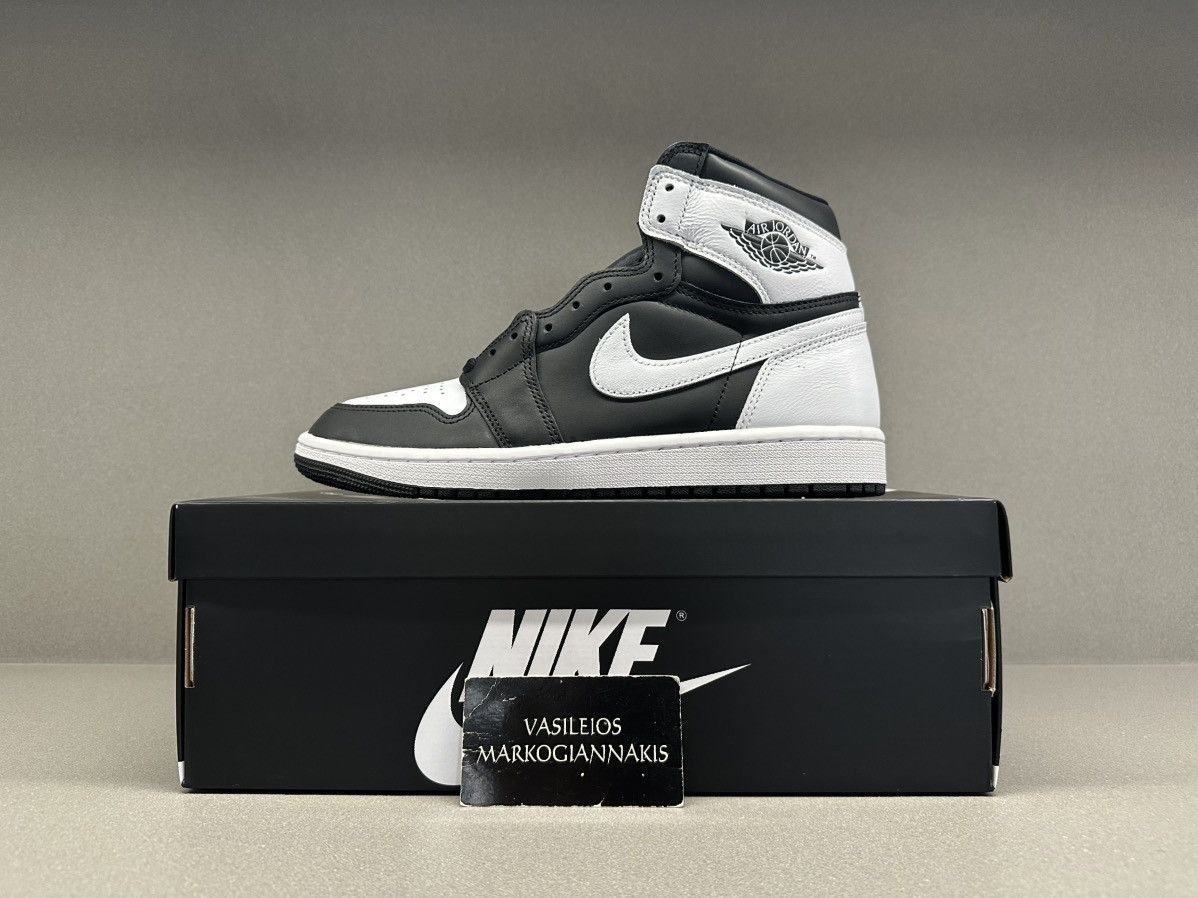 Jordan Brand Jordan 1 Retro High OG Black White Size US 9 / EU 42 - 1 Thumbnail