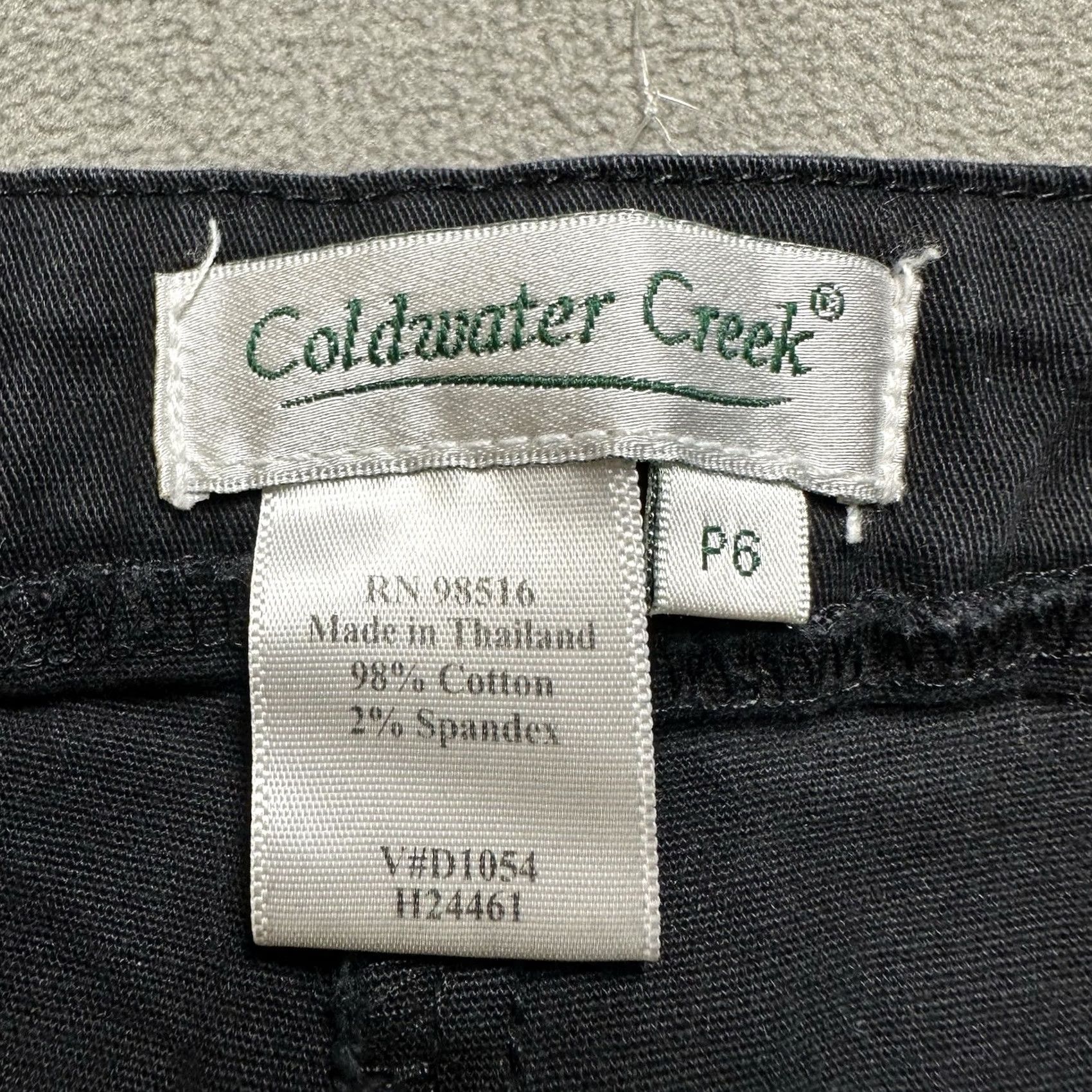 Coldwater Creek Coldwater Creek Pants Womens 6 Petite Black Capri Cropped Straight High Rise EUC Size 28" / US 6 / IT 42 - 3 Thumbnail