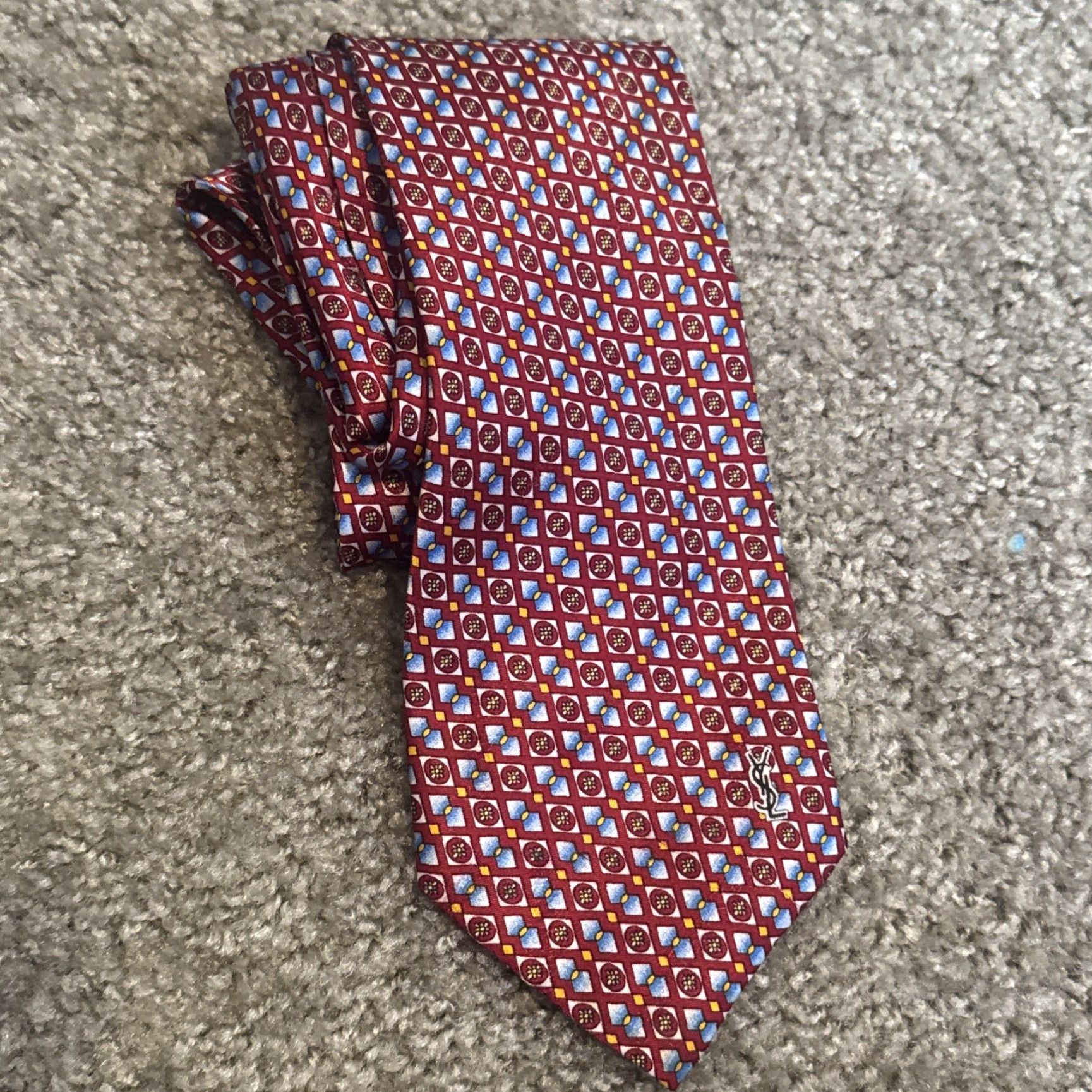 Yves Saint Laurent VINTAGE Yves Saint Laurent Silk Red Blue Gold Geometric Neck Tie Men Tie Red Geometric Gold Silk Saint Laurent Mens Size ONE SIZE - 3 Thumbnail