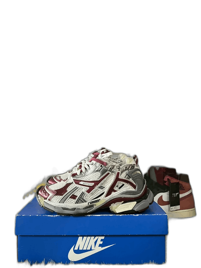 Balenciaga Balenciaga Runner Burgundy Women's Sneakers Size 36 Size US 4 / IT 34 - 1 Thumbnail