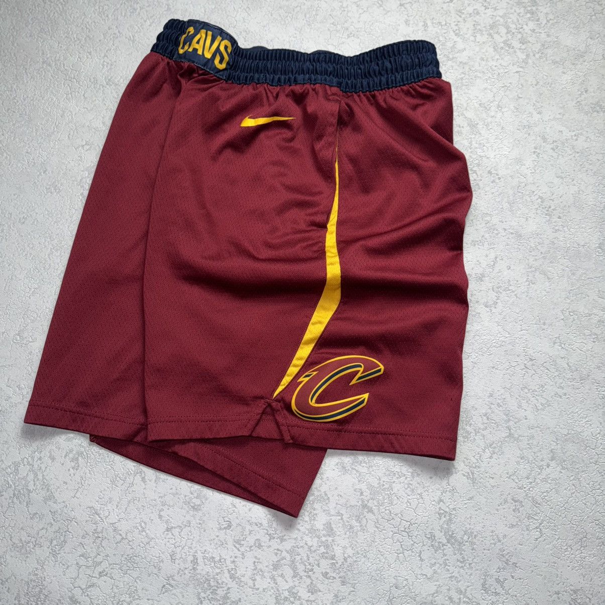 NBA Nike NBA Cleveland Cavaliers Shorts Size M Size US 32 / EU 48 - 2 Thumbnail