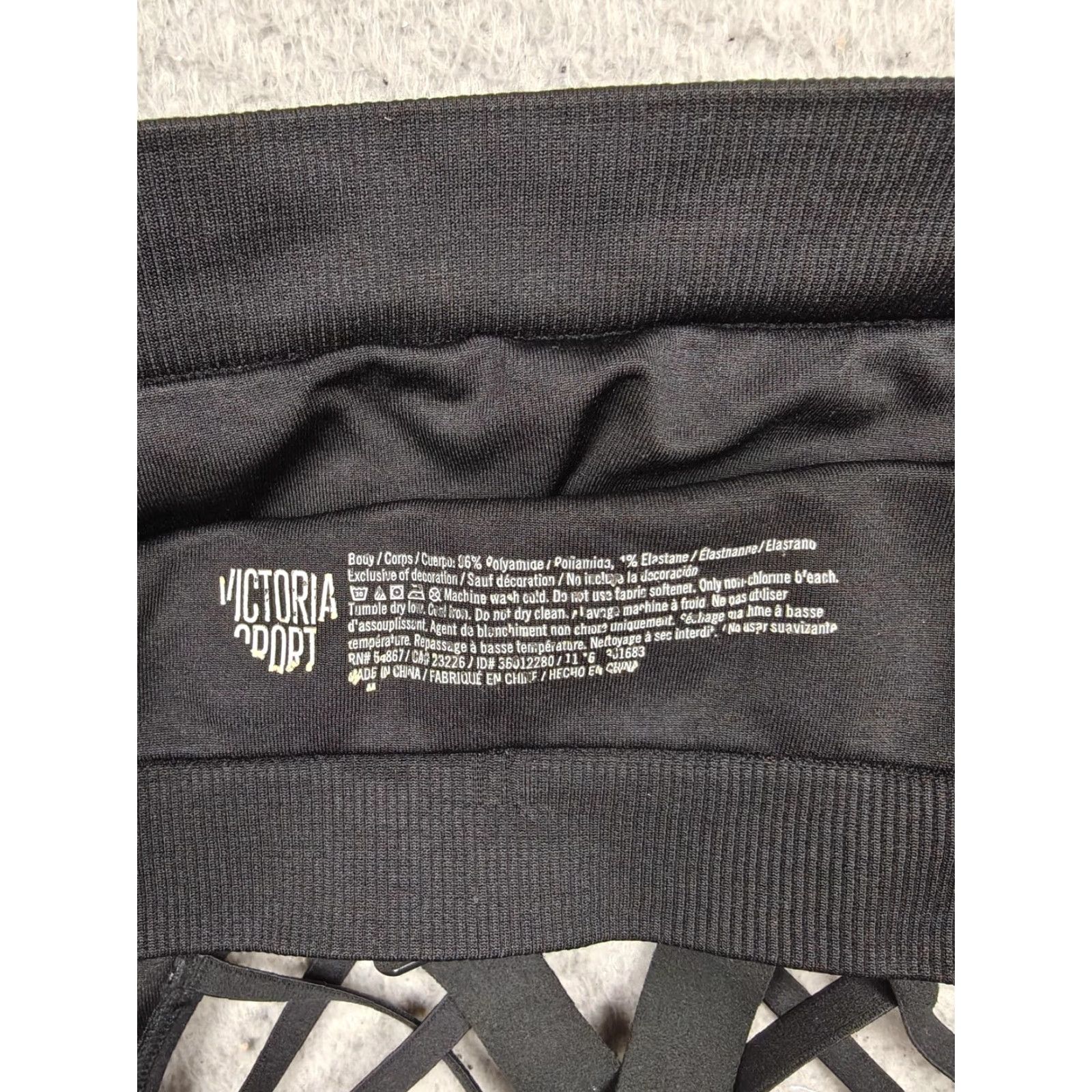 Vintage Victoria Sport Sports Bra Womens XS Black Strappy Crossback Padded Adjustable Size ONE SIZE - 3 Thumbnail