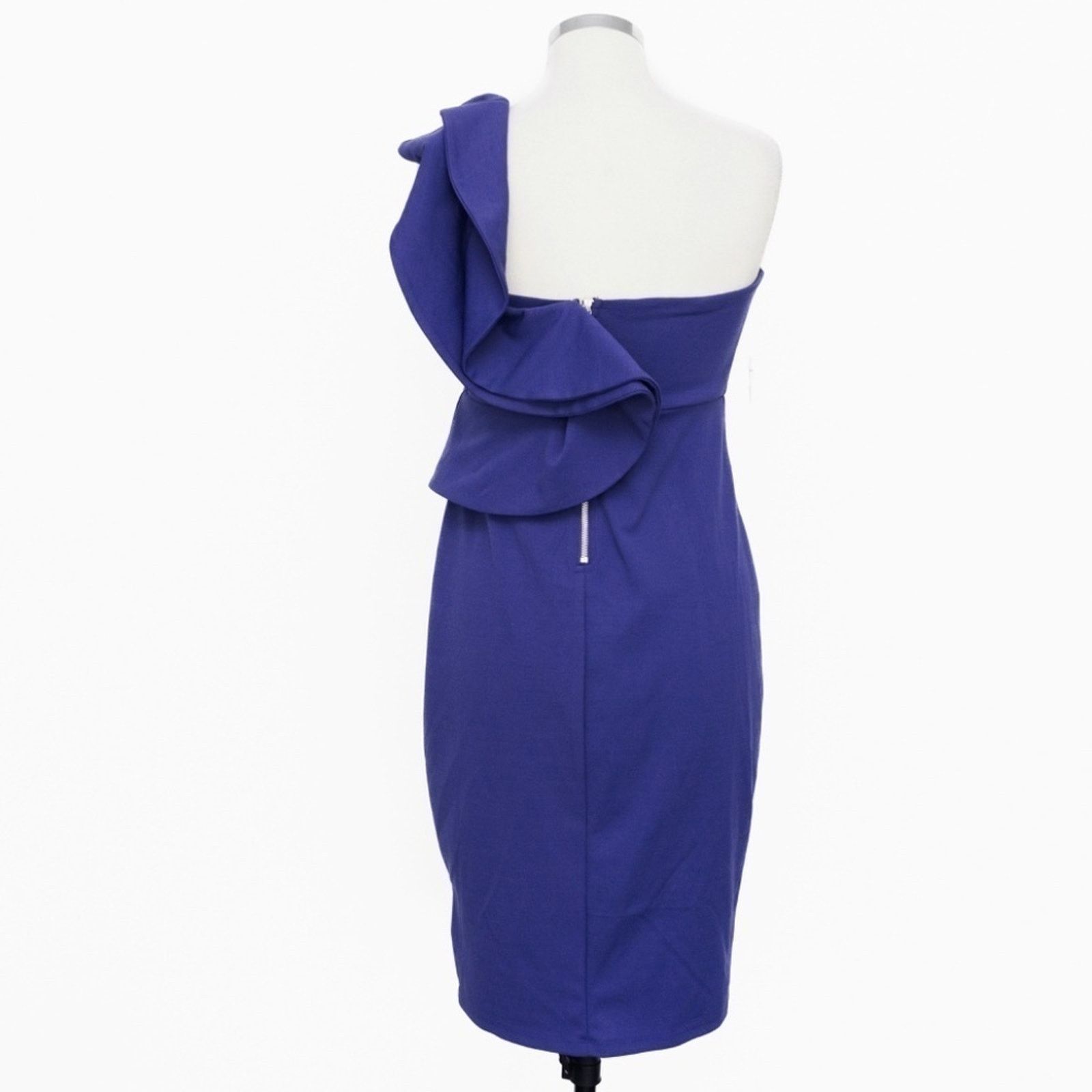 Bebe Bebe. Ruffle Sleeve Midi Dress. Size M / US 6-8 / IT 42-44 - 3 Thumbnail