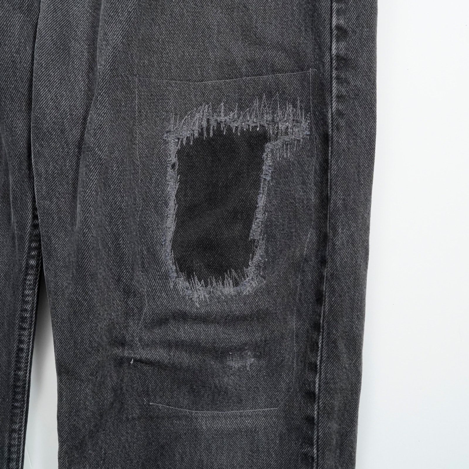 Levi's Vintage Levi’s 501 Black Jeans USA Made Distressed Repair Size US 32 / EU 48 - 7 Thumbnail