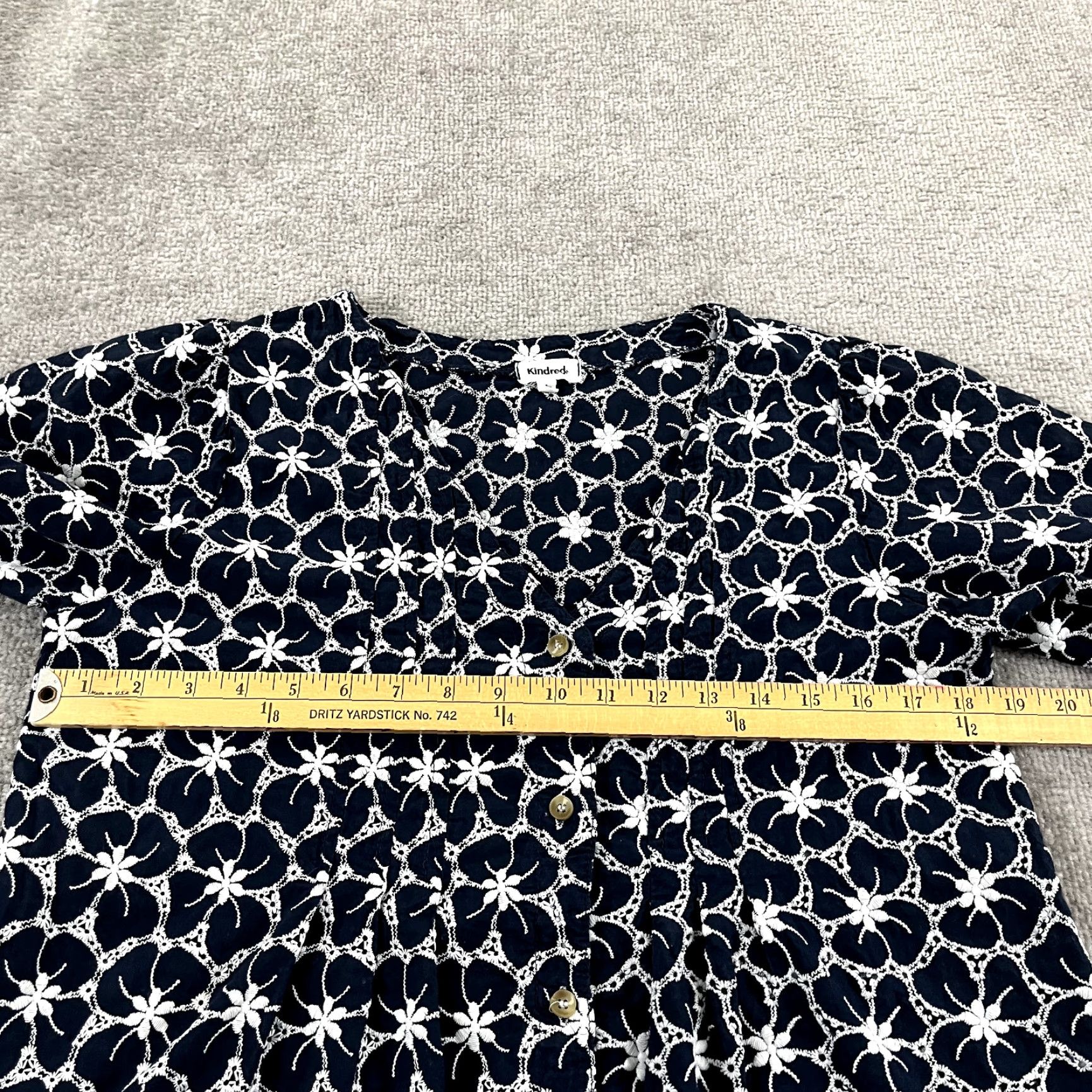 Vintage ANTHROPOLOGIE KINDRED Blouse Womens Small Blue White Floral Crochet Button Size S / US 4 / IT 40 - 5 Thumbnail