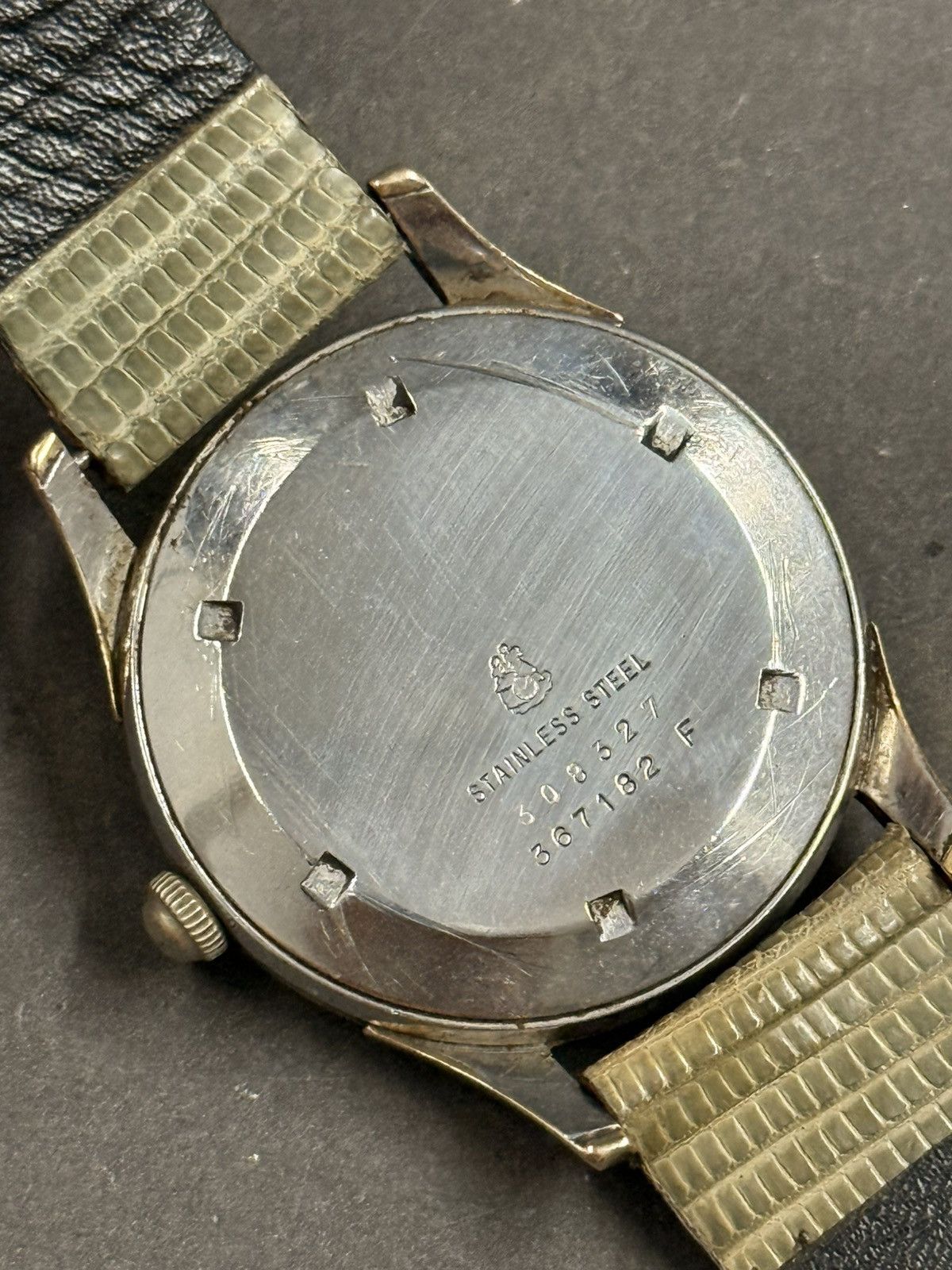 Vintage Vintage ERNEST BOREL NEUCHATEL Manual-Wind GOLD CAP Watch Size ONE SIZE - 9 Thumbnail