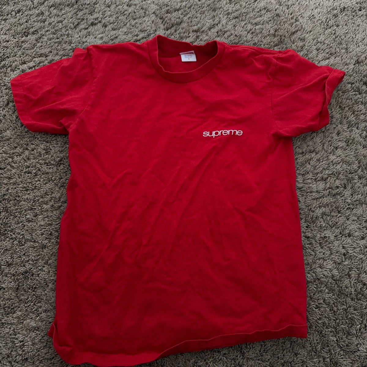 Supreme Red Supreme New York shirt Size US S / EU 44-46 / 1 - 3 Thumbnail
