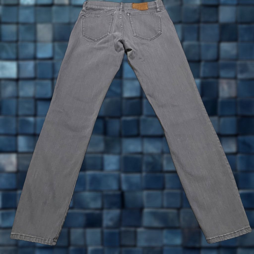J.Crew J.CREW Jeans Gray Denim Mid Wash Toothpick Skinny 25 Regular Women’s Adult Size 25 Jeans Gray Denim Medium Wash Mid Rise Skinny Size 42" / US 20 - 1 Thumbnail